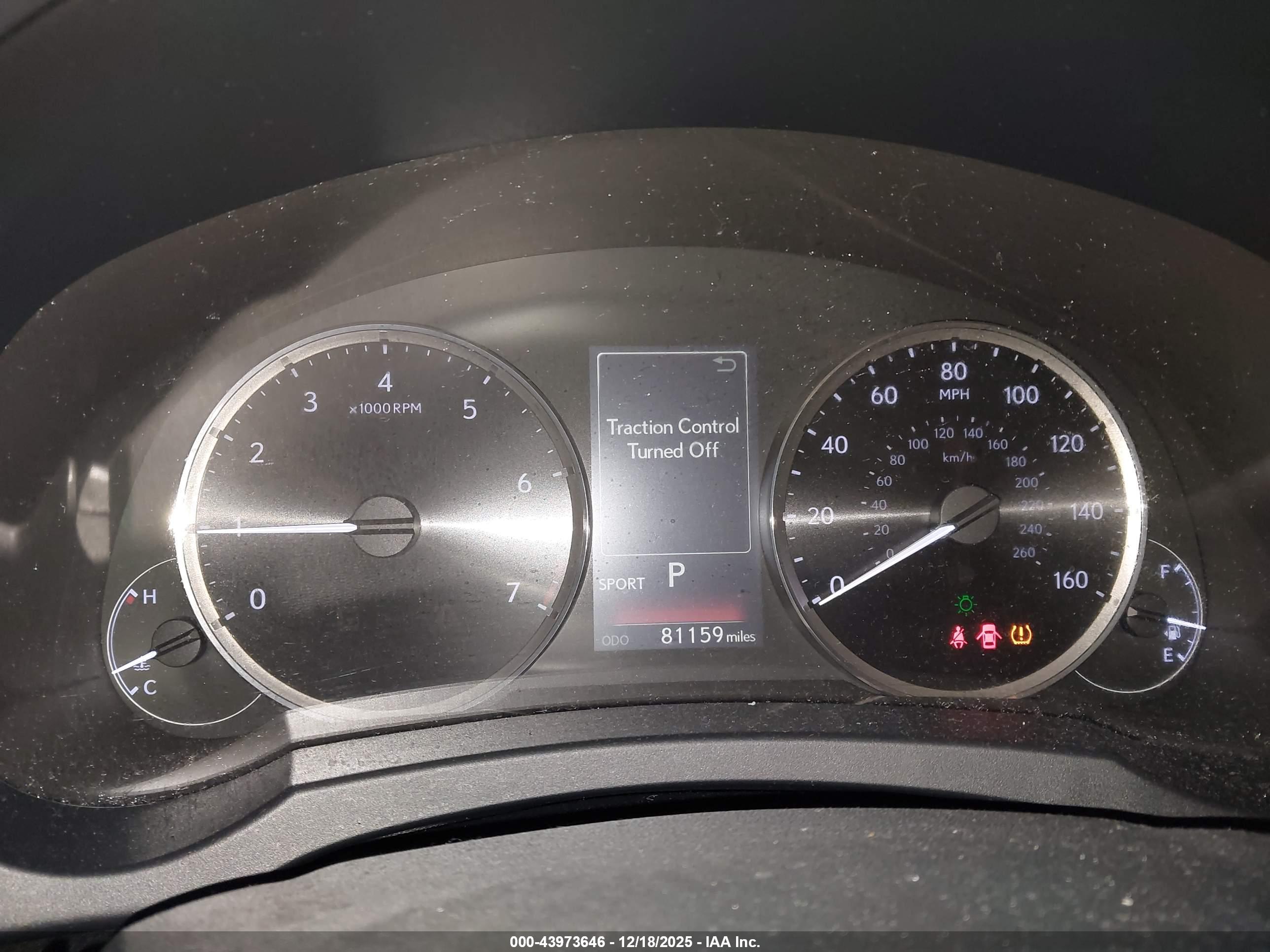 LEXUS IS image 7