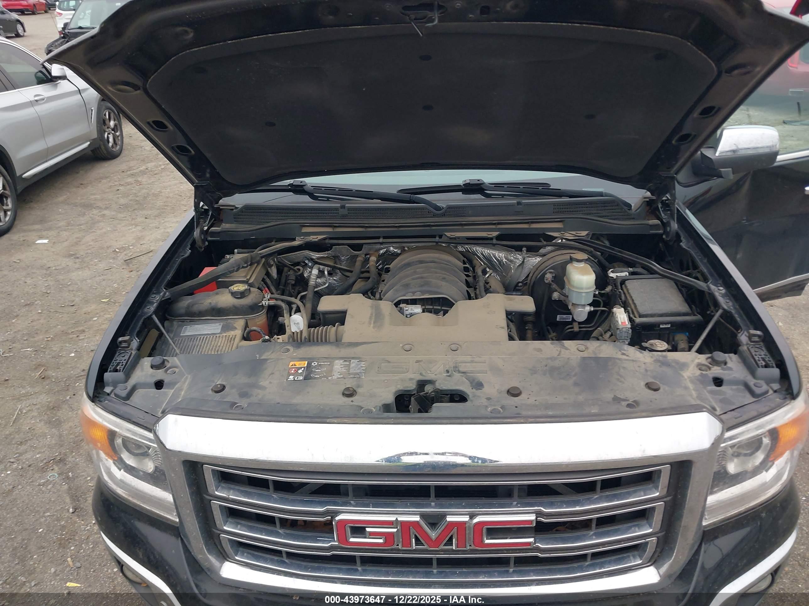 GMC SIERRA image 10