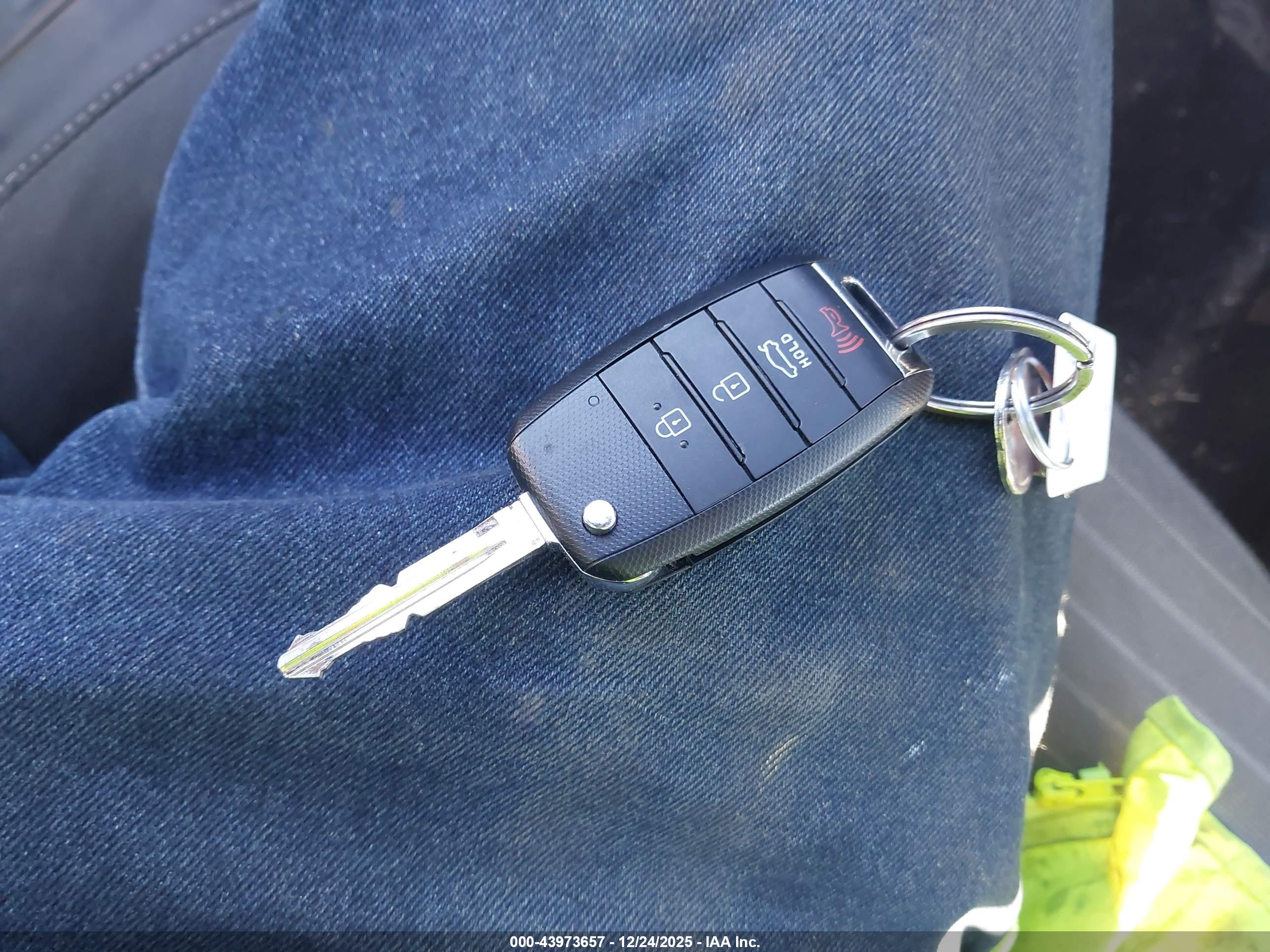 KIA FORTE image 11
