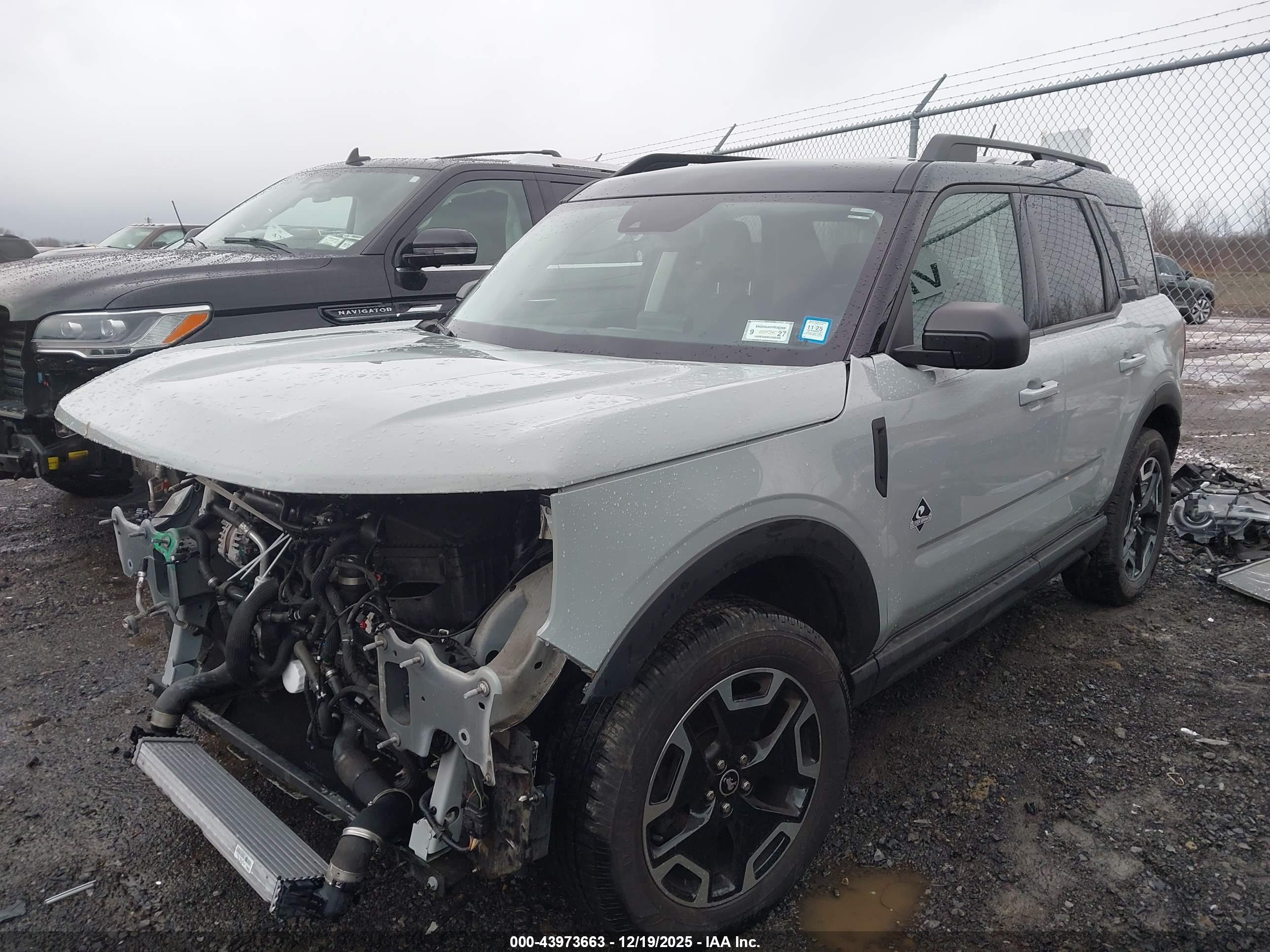 FORD BRONCO image 2