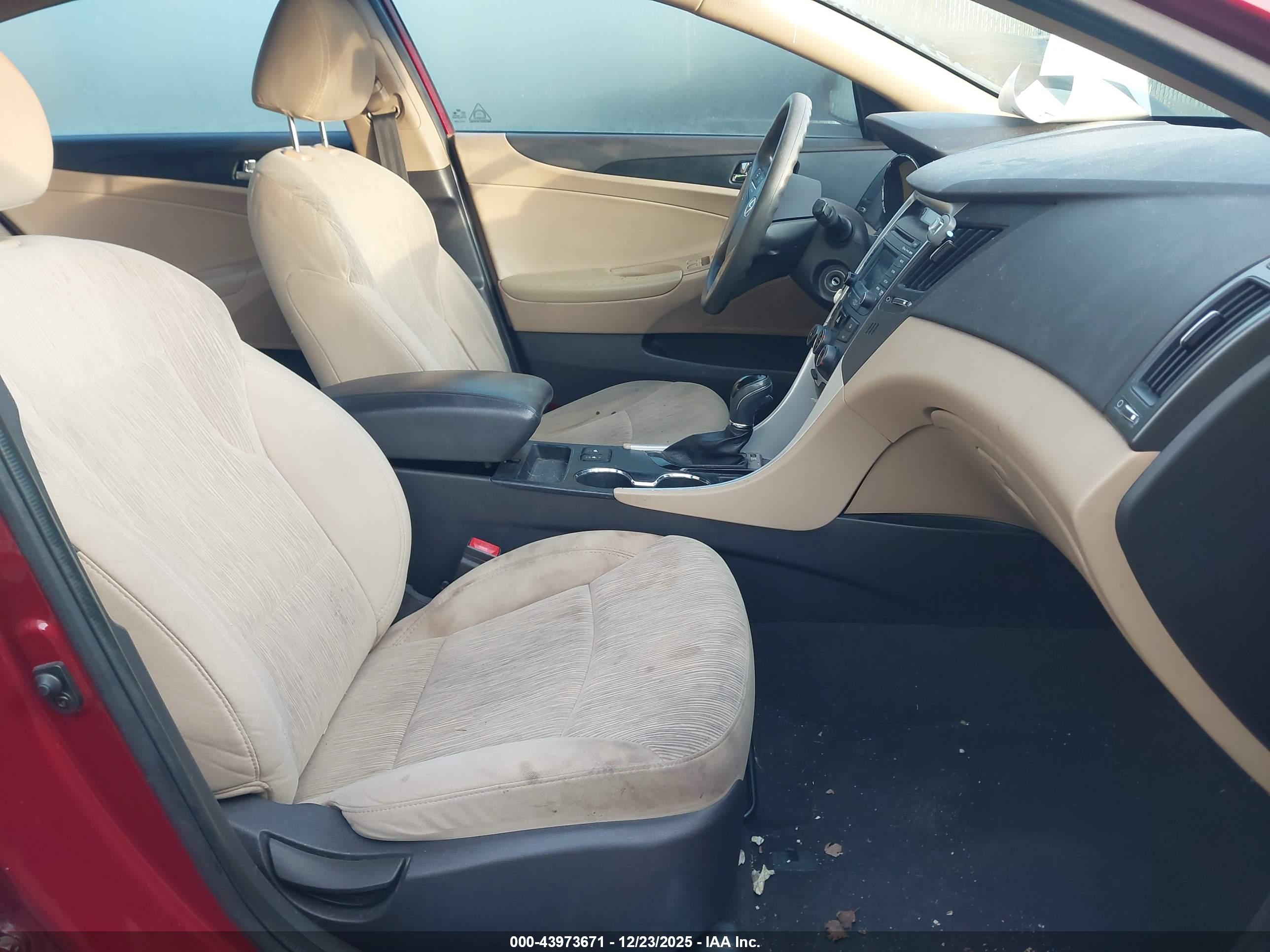 HYUNDAI SONATA image 5