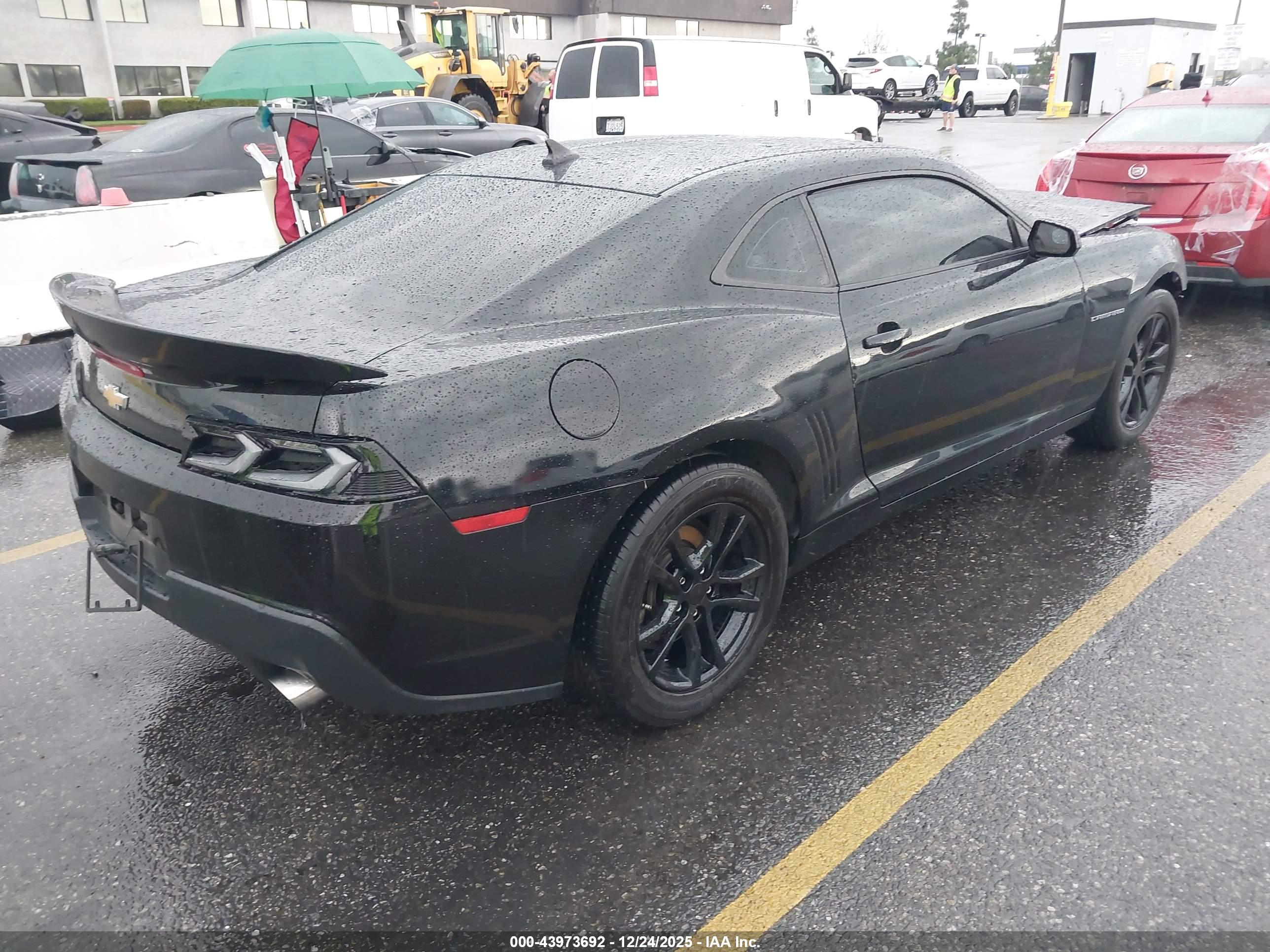 CHEVROLET CAMARO image 4