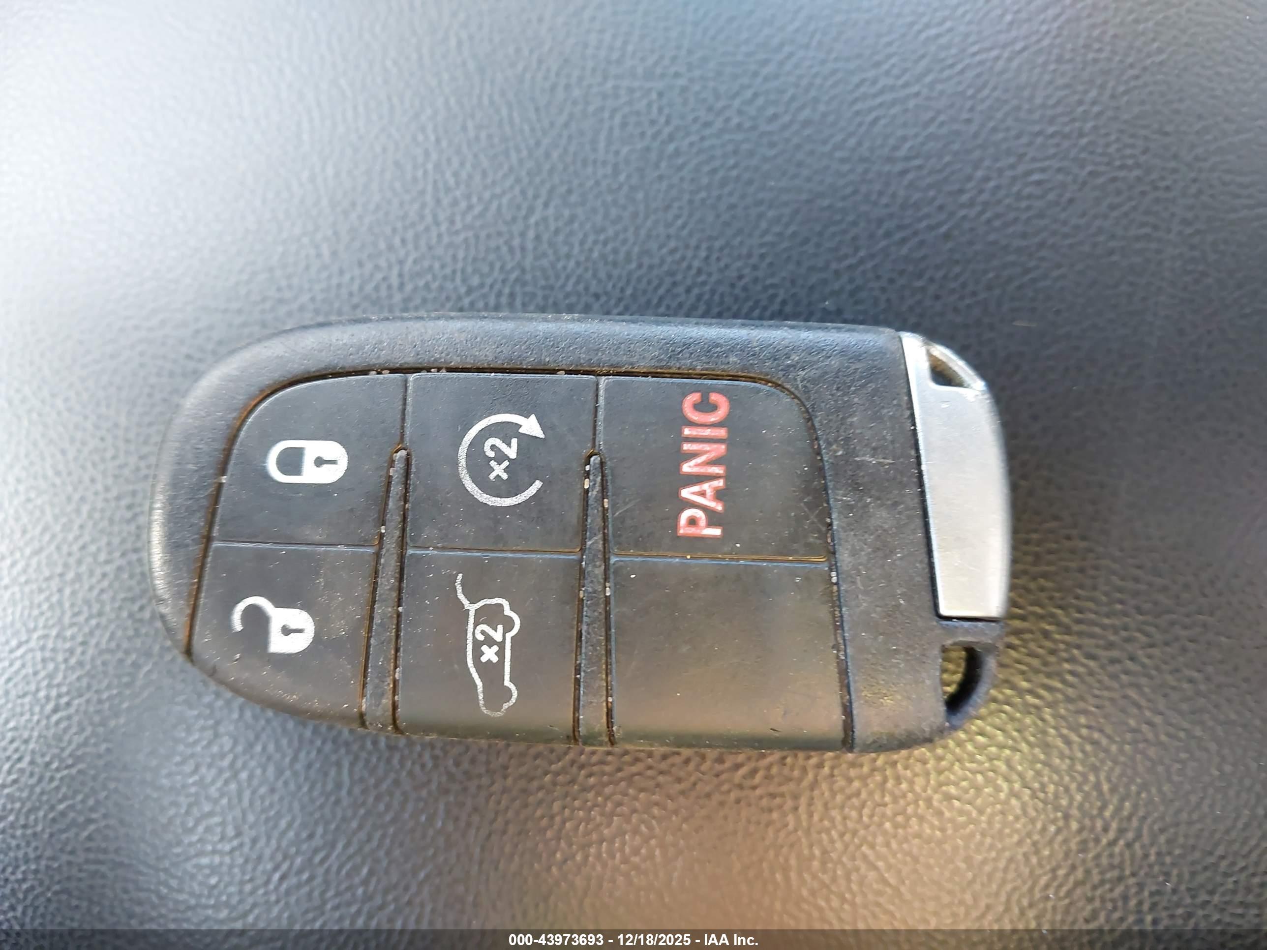 JEEP GRAND image 11