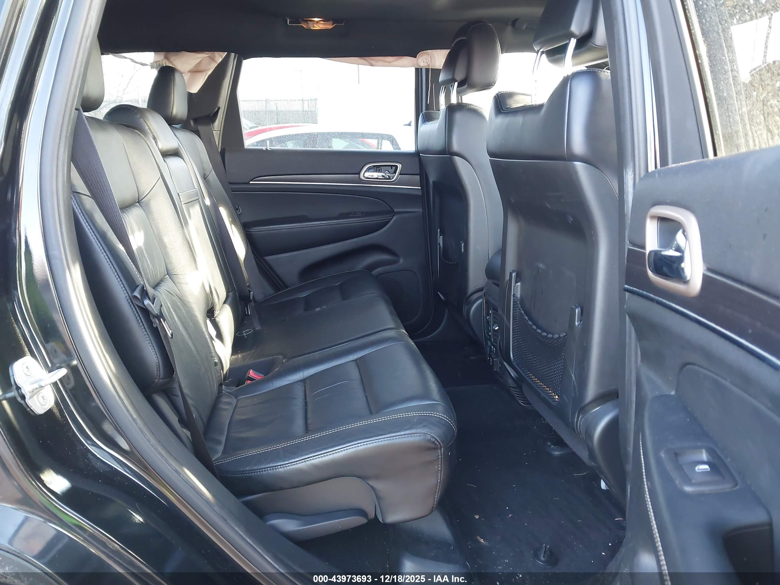 JEEP GRAND image 8