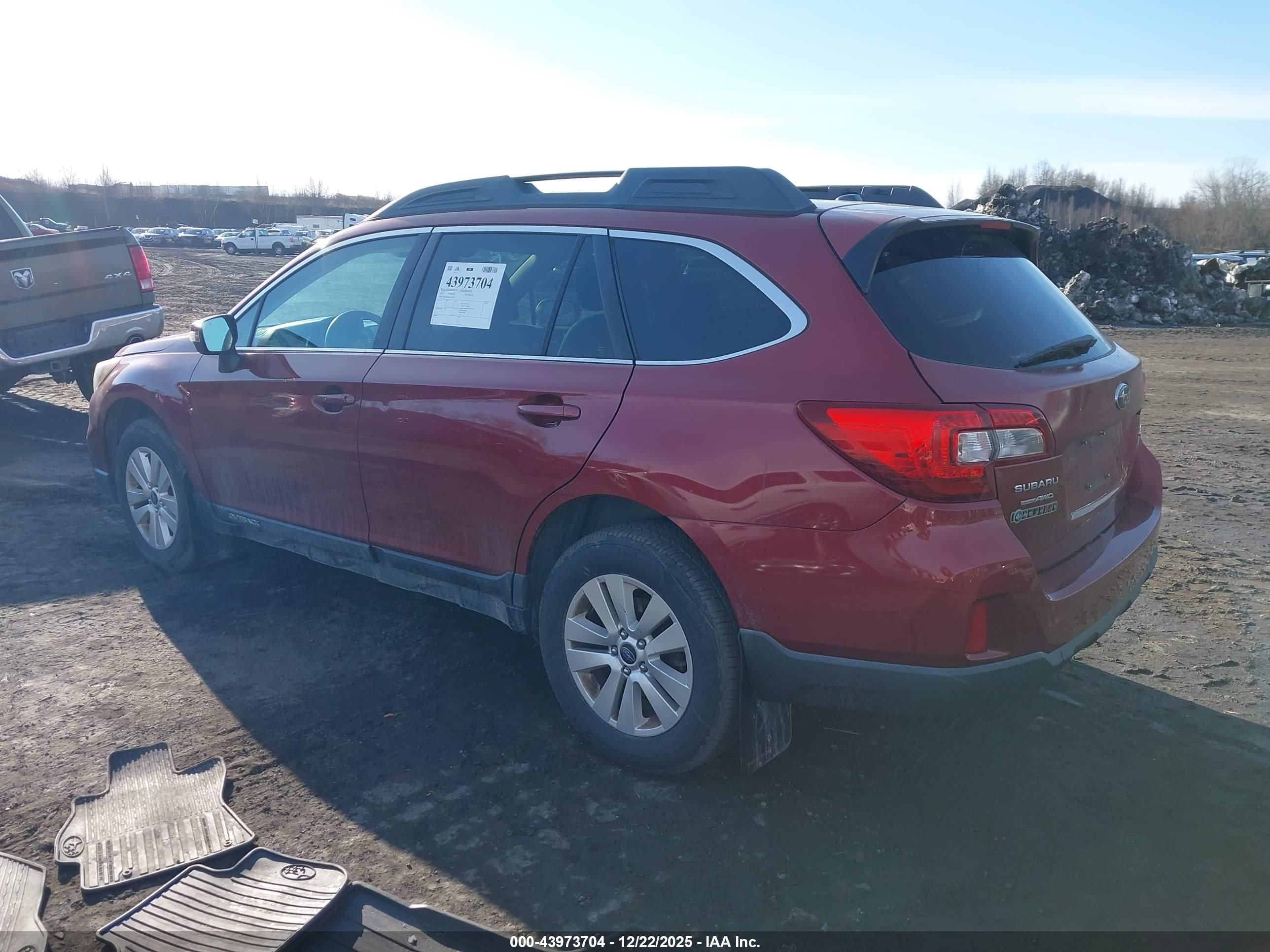 SUBARU OUTBACK image 3