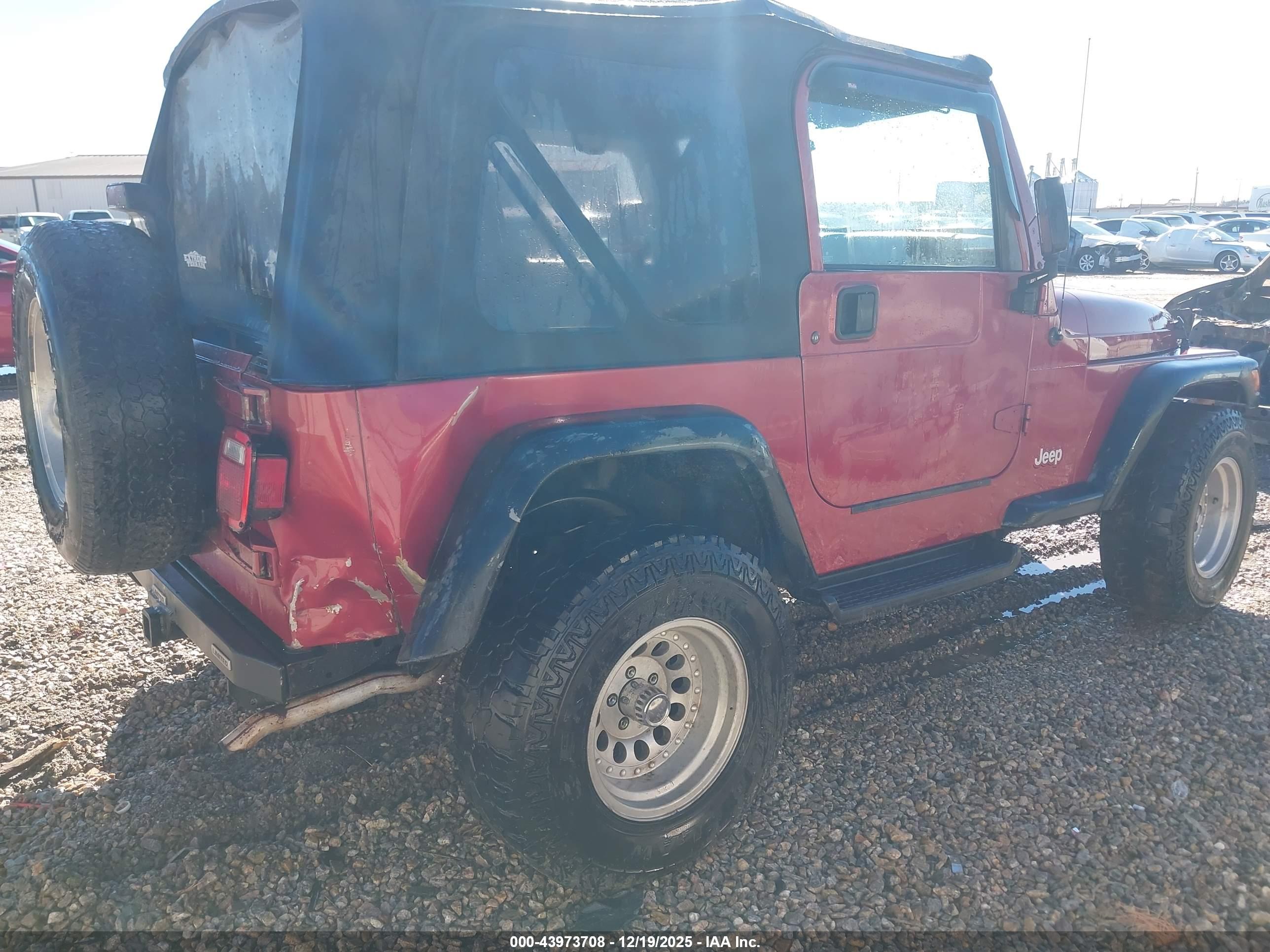 JEEP WRANGLER image 4