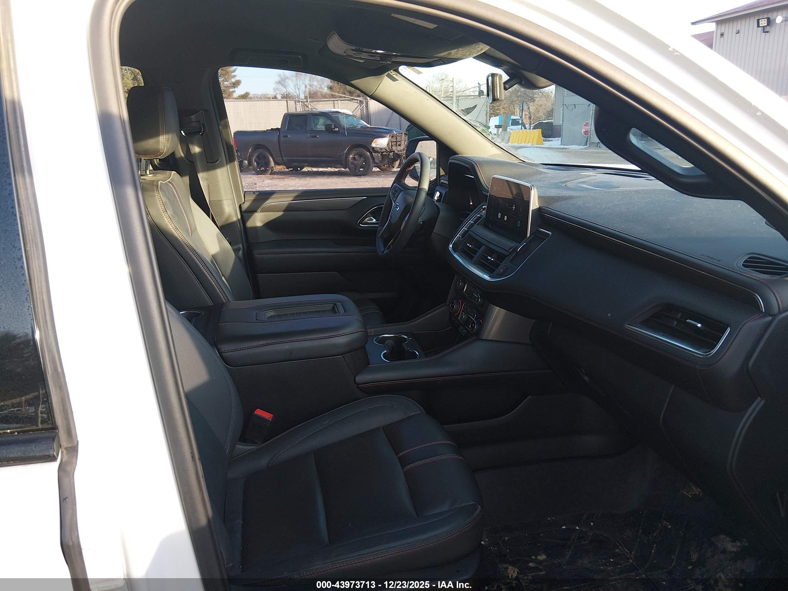 CHEVROLET TAHOE image 5