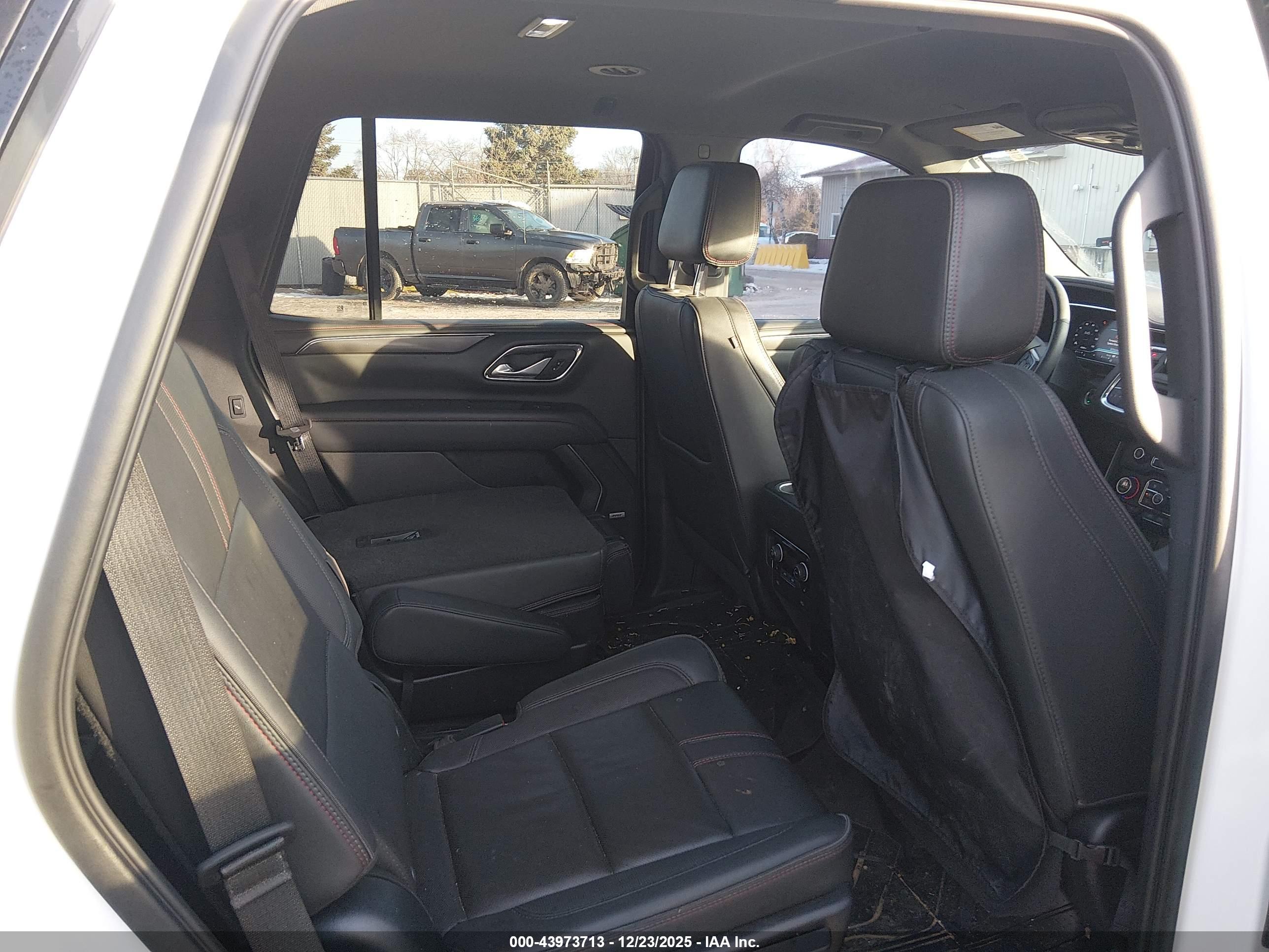 CHEVROLET TAHOE image 8