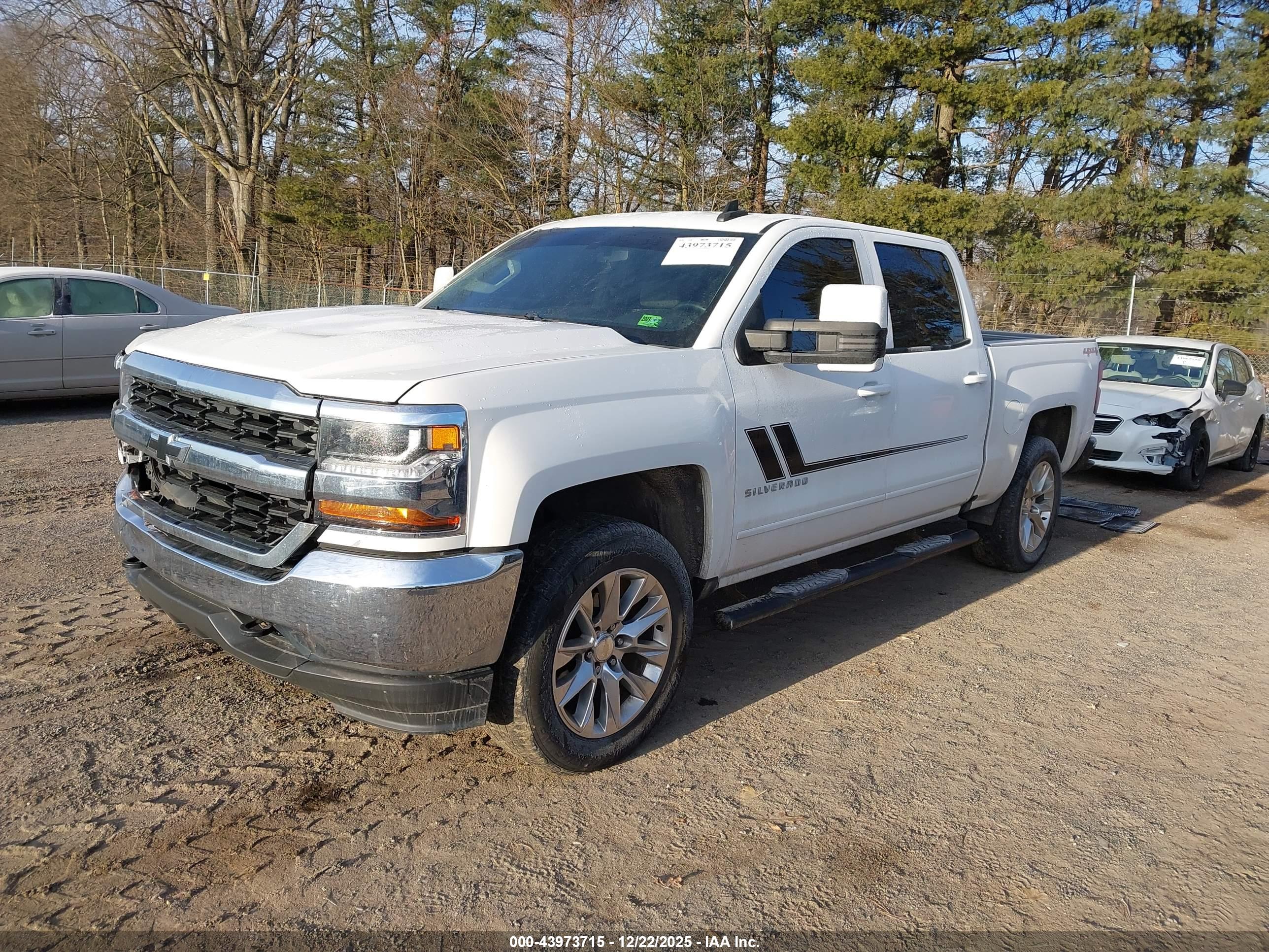 CHEVROLET SILVERADO image 2