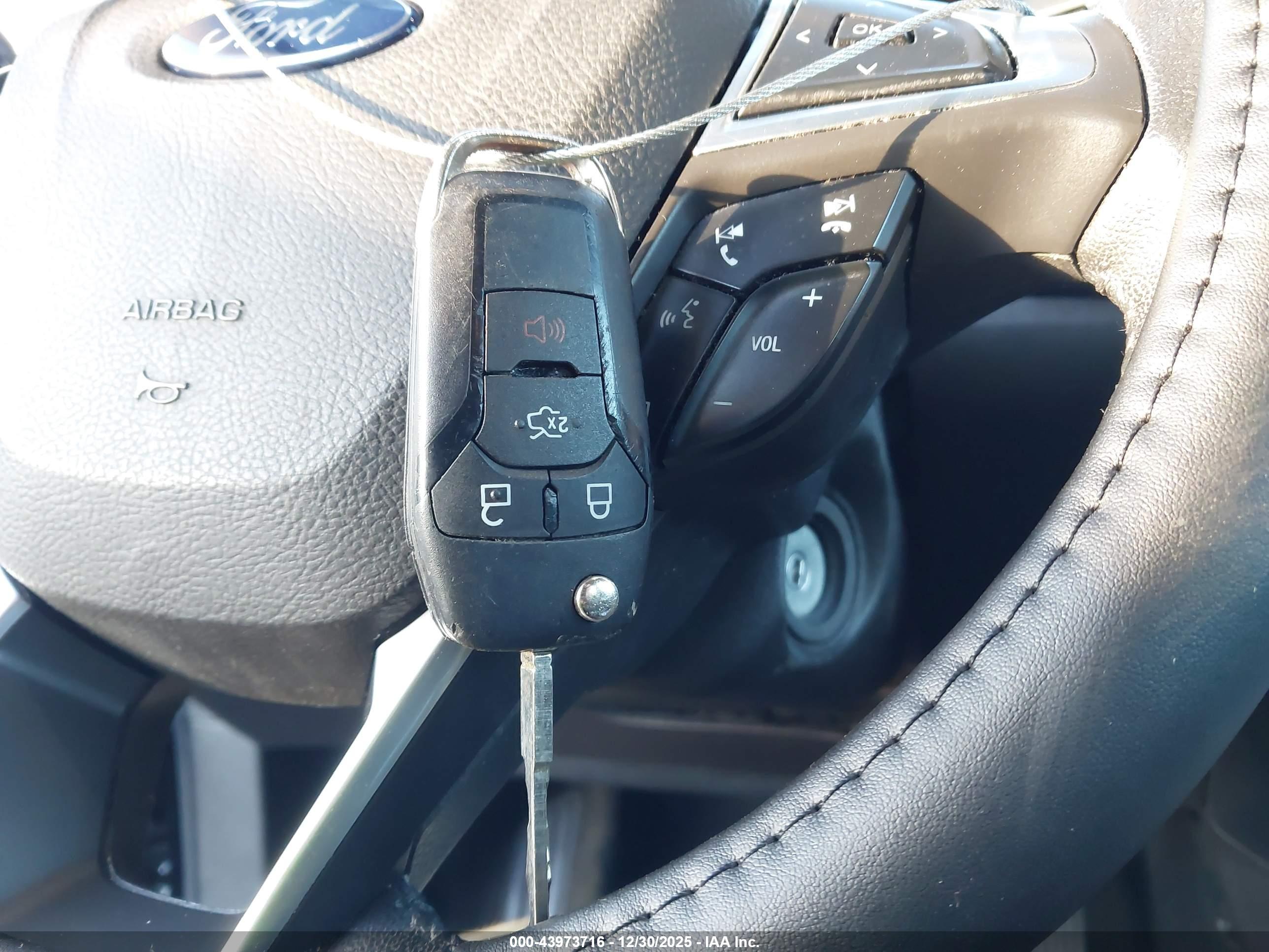 FORD FUSION image 11