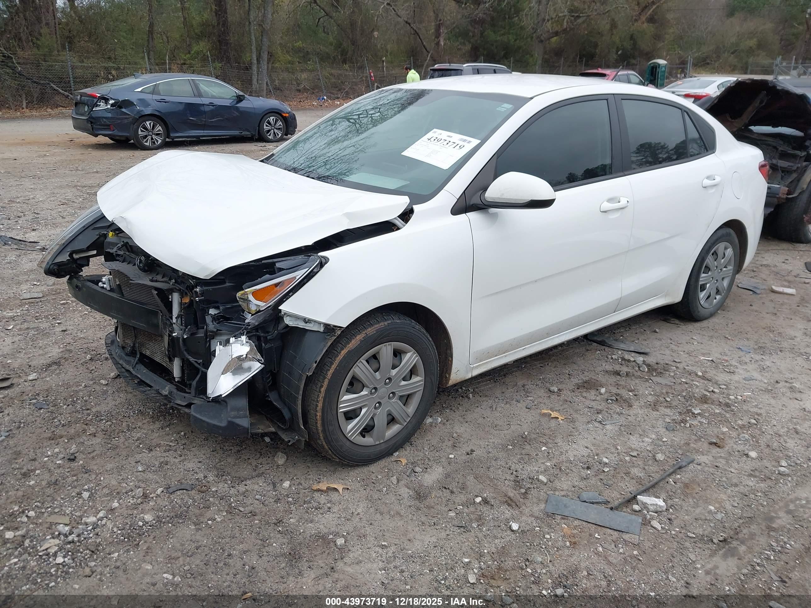 KIA RIO image 2