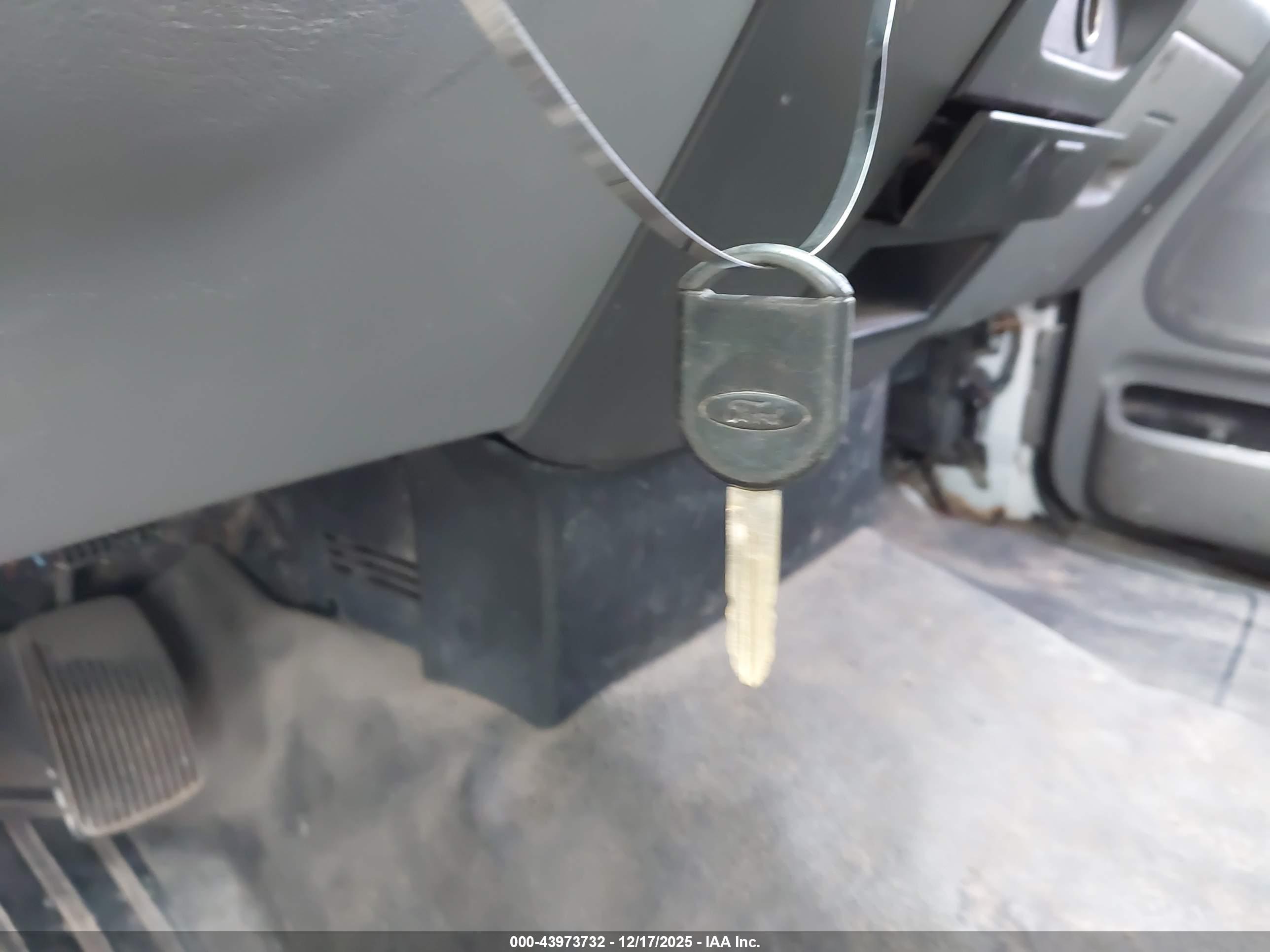 FORD F-150 image 11