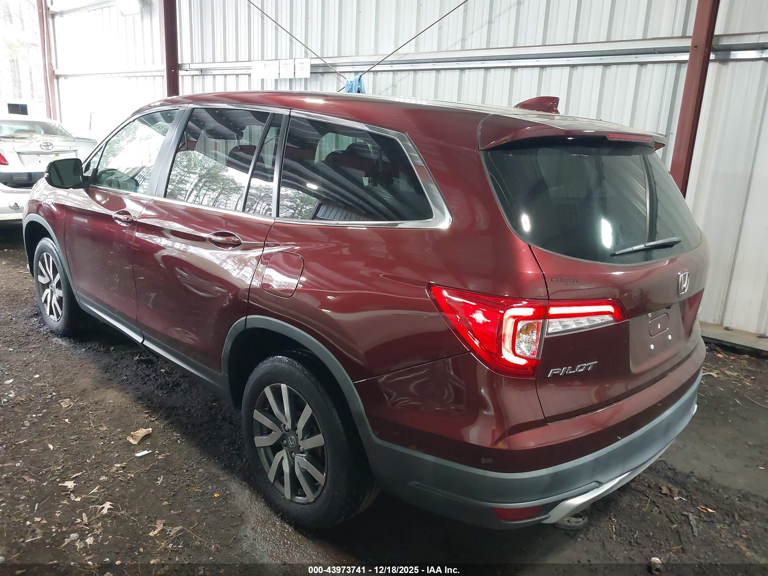 HONDA PILOT image 3