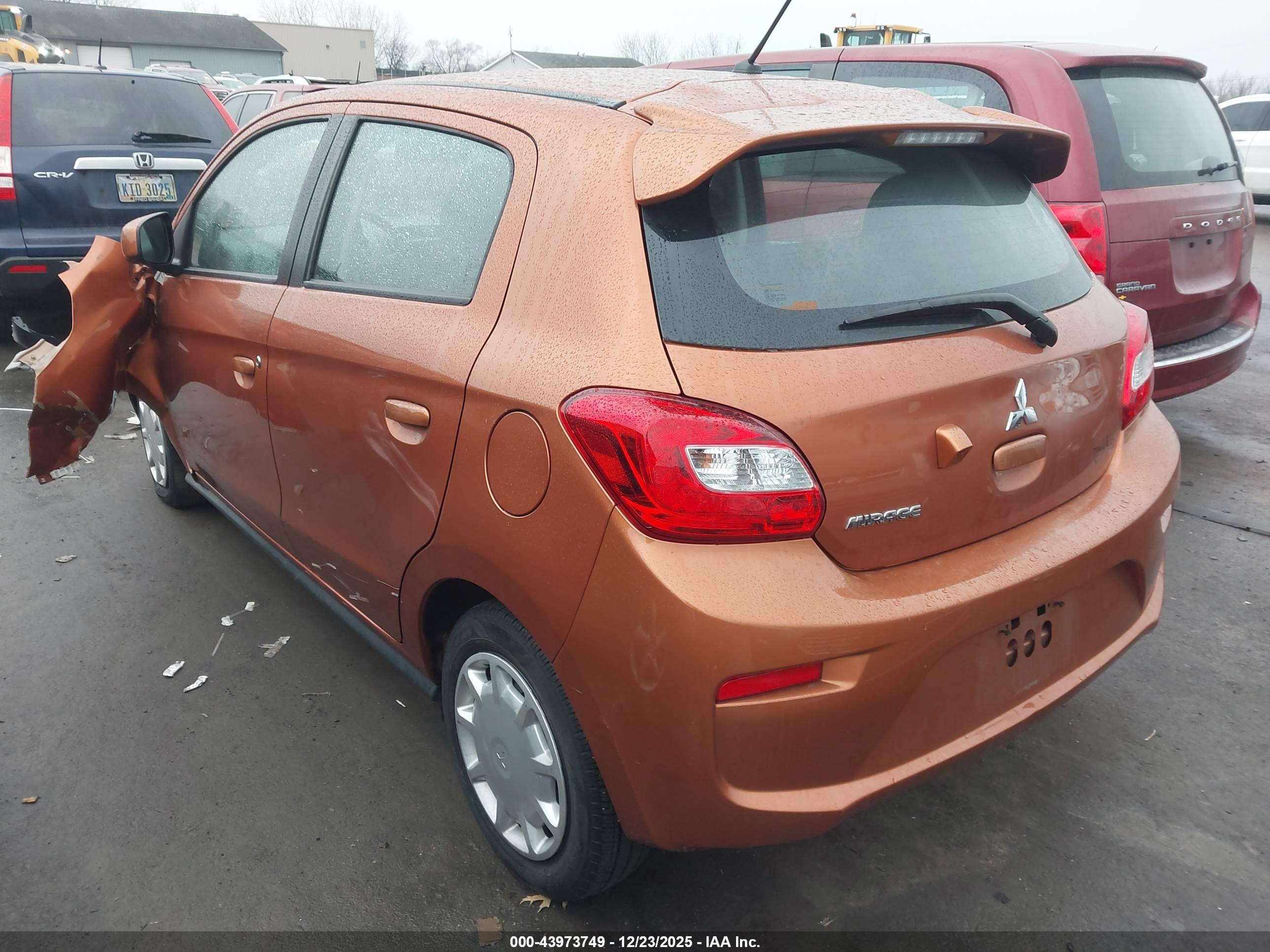 MITSUBISHI MIRAGE image 3