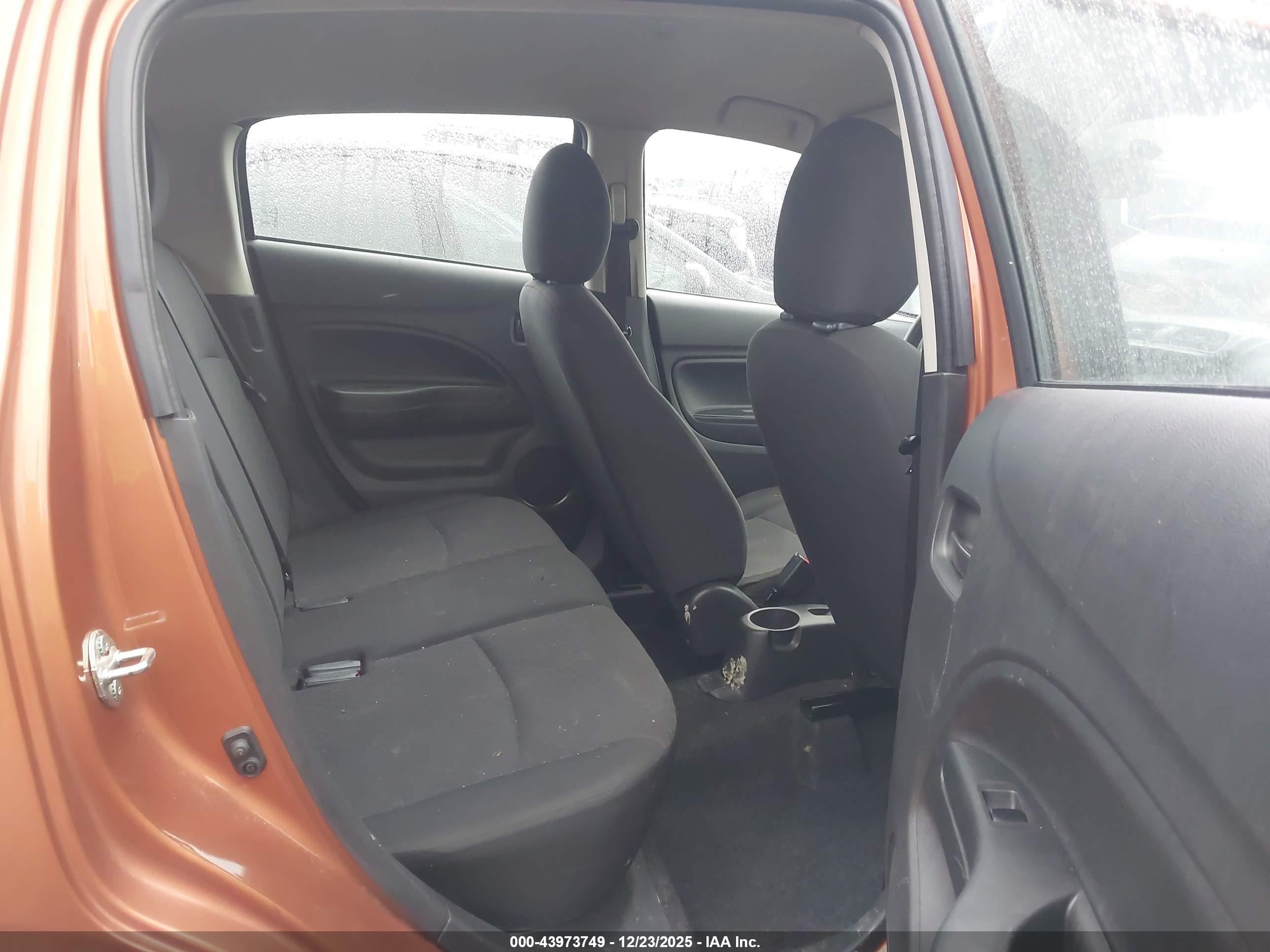 MITSUBISHI MIRAGE image 8