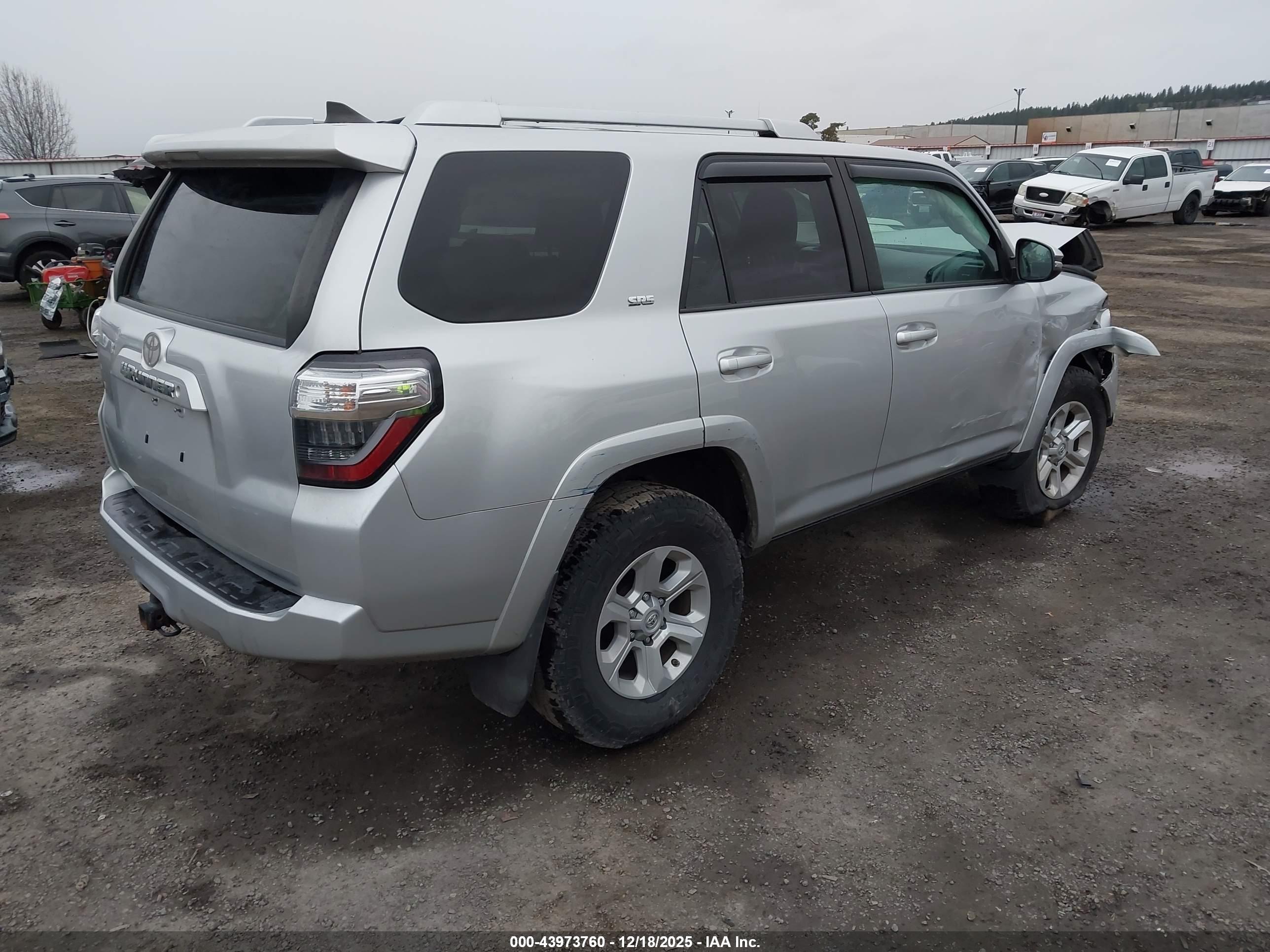 TOYOTA 4RUNNER image 4