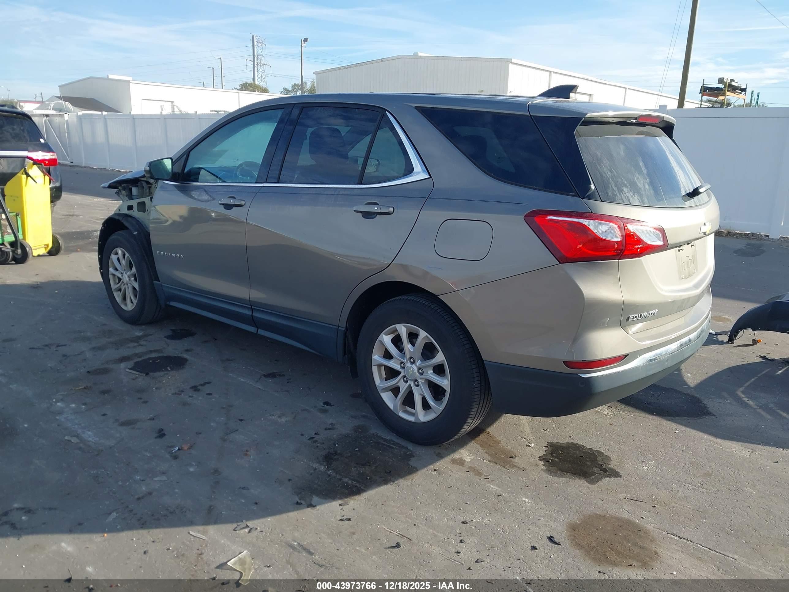 CHEVROLET EQUINOX image 3