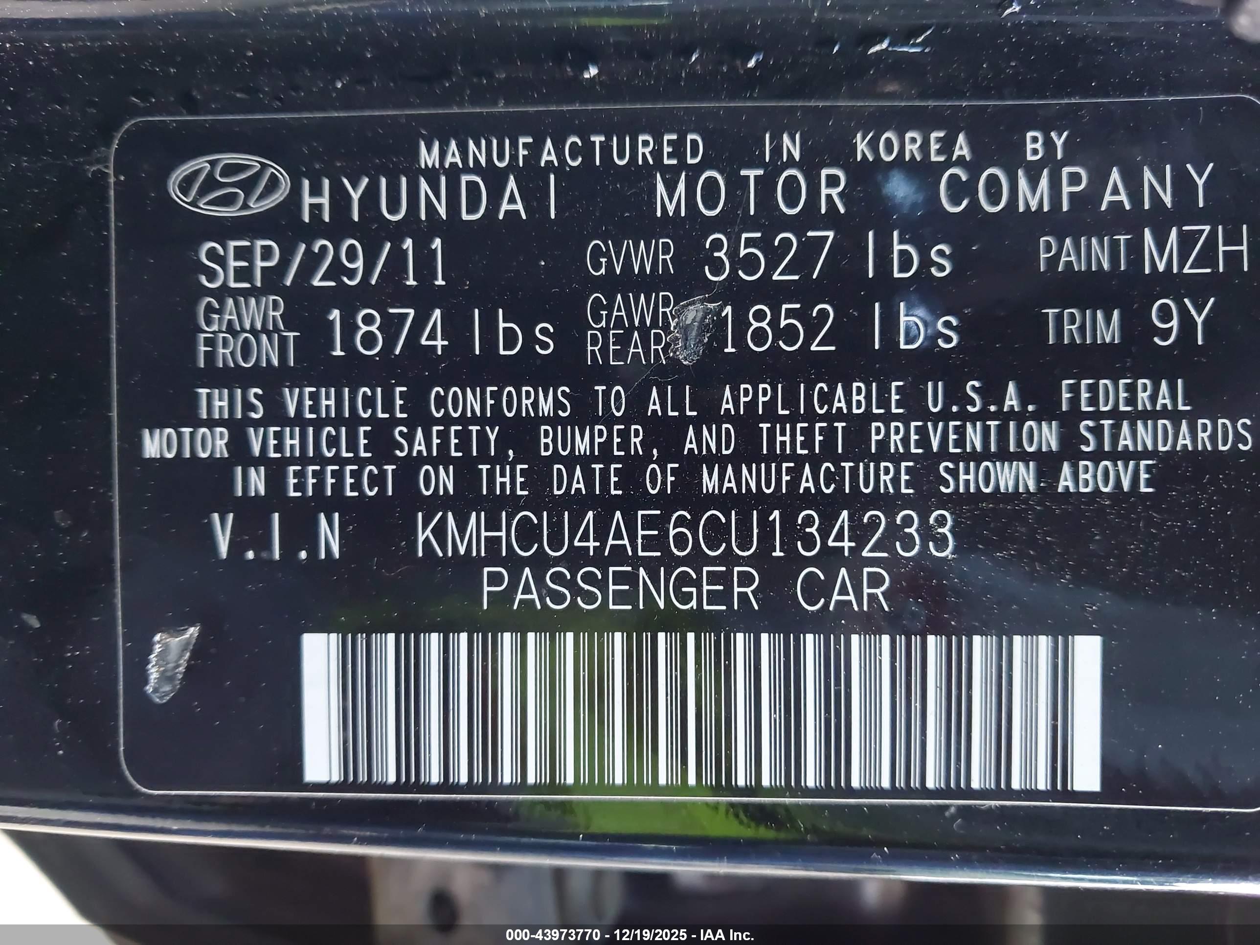 HYUNDAI ACCENT image 9
