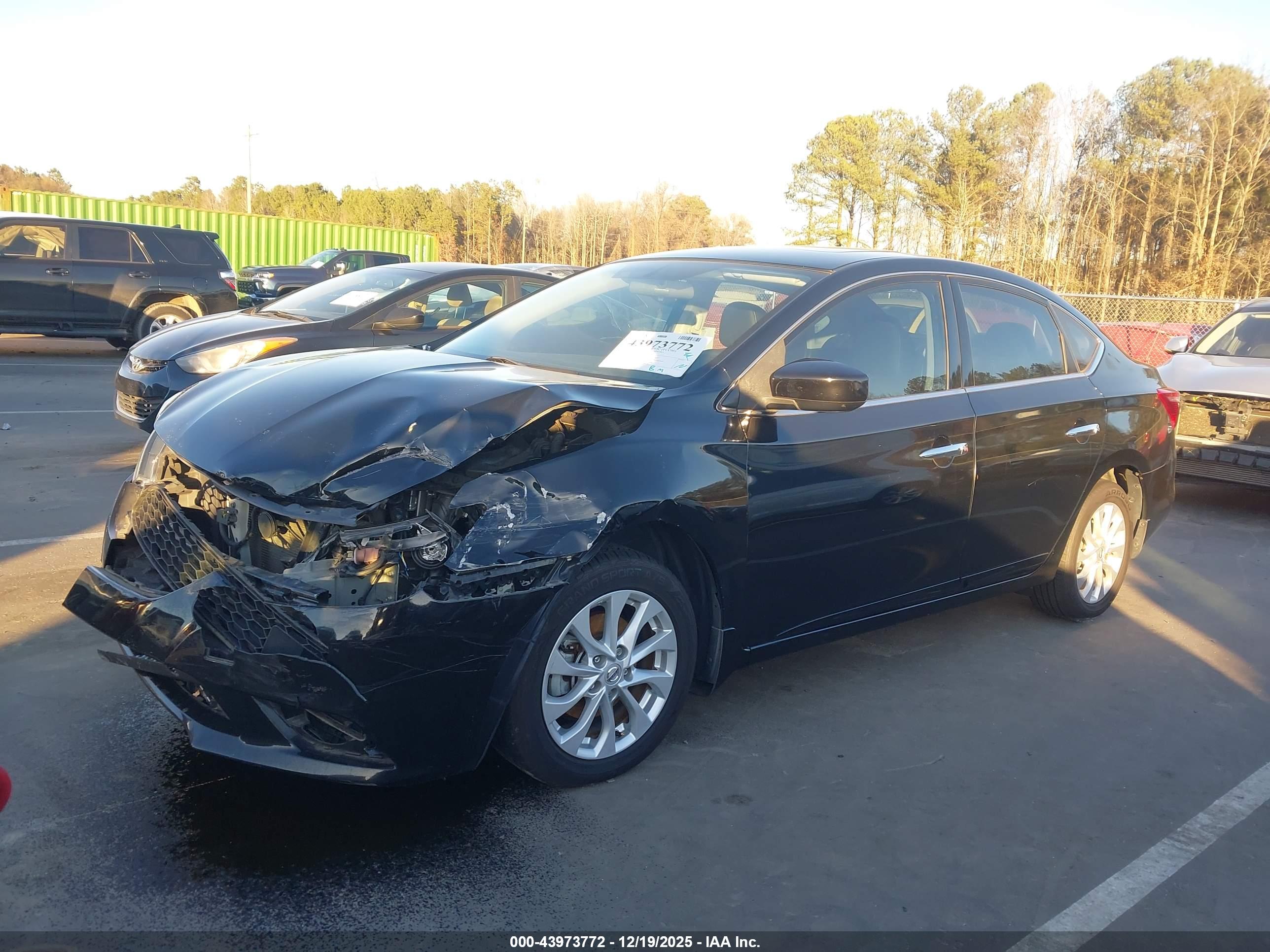 NISSAN SENTRA image 2