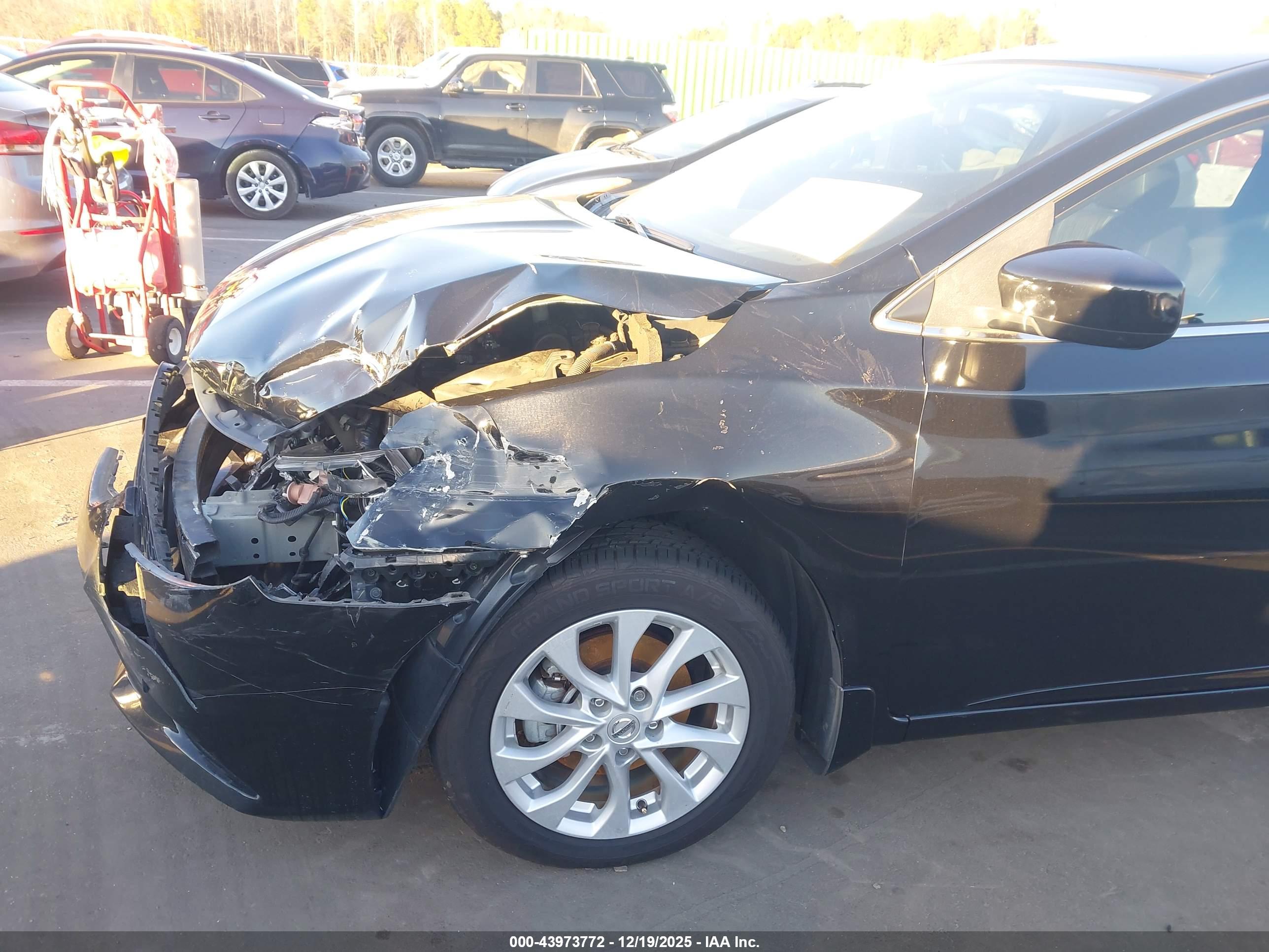NISSAN SENTRA image 6