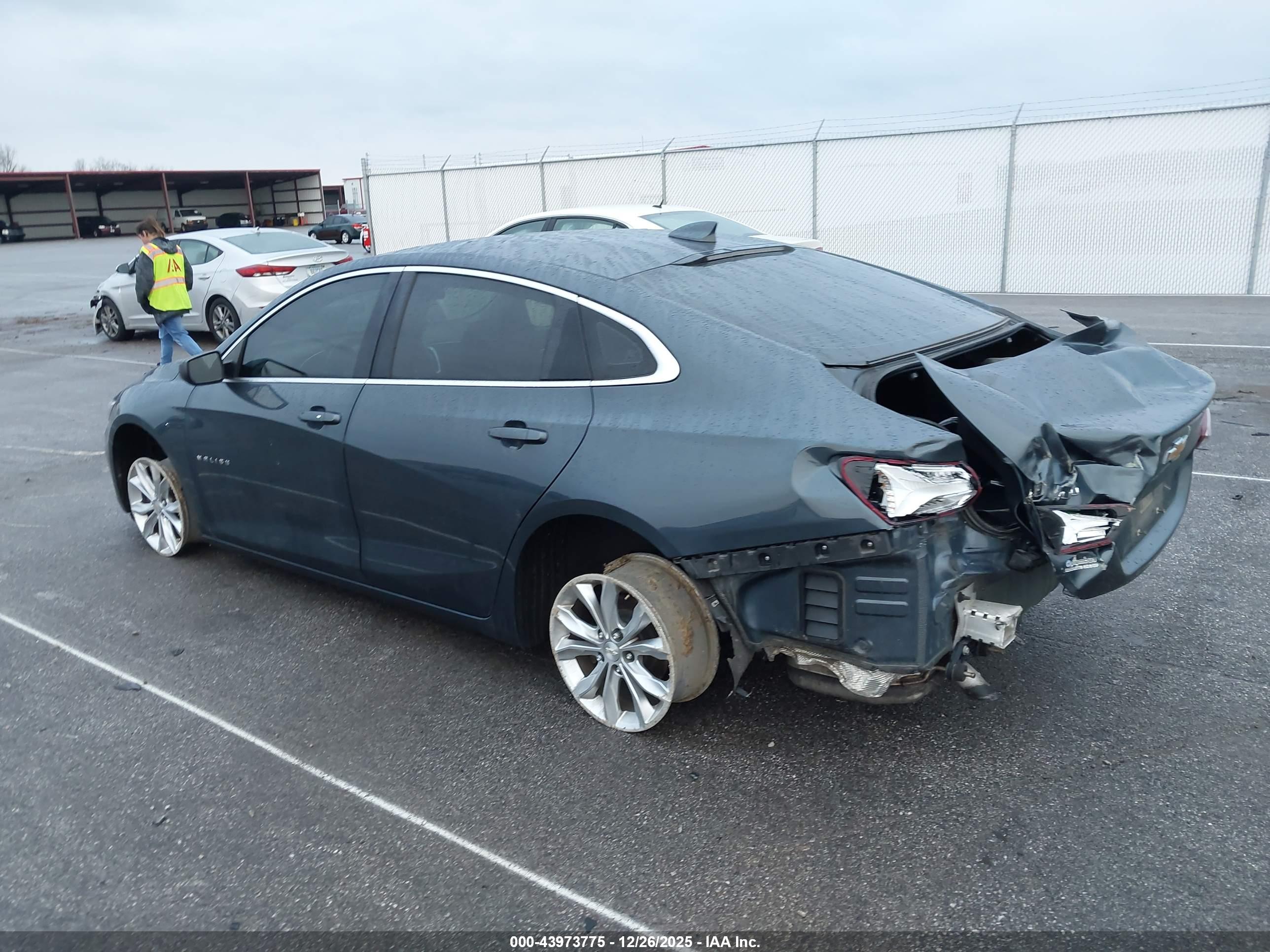 CHEVROLET MALIBU image 3