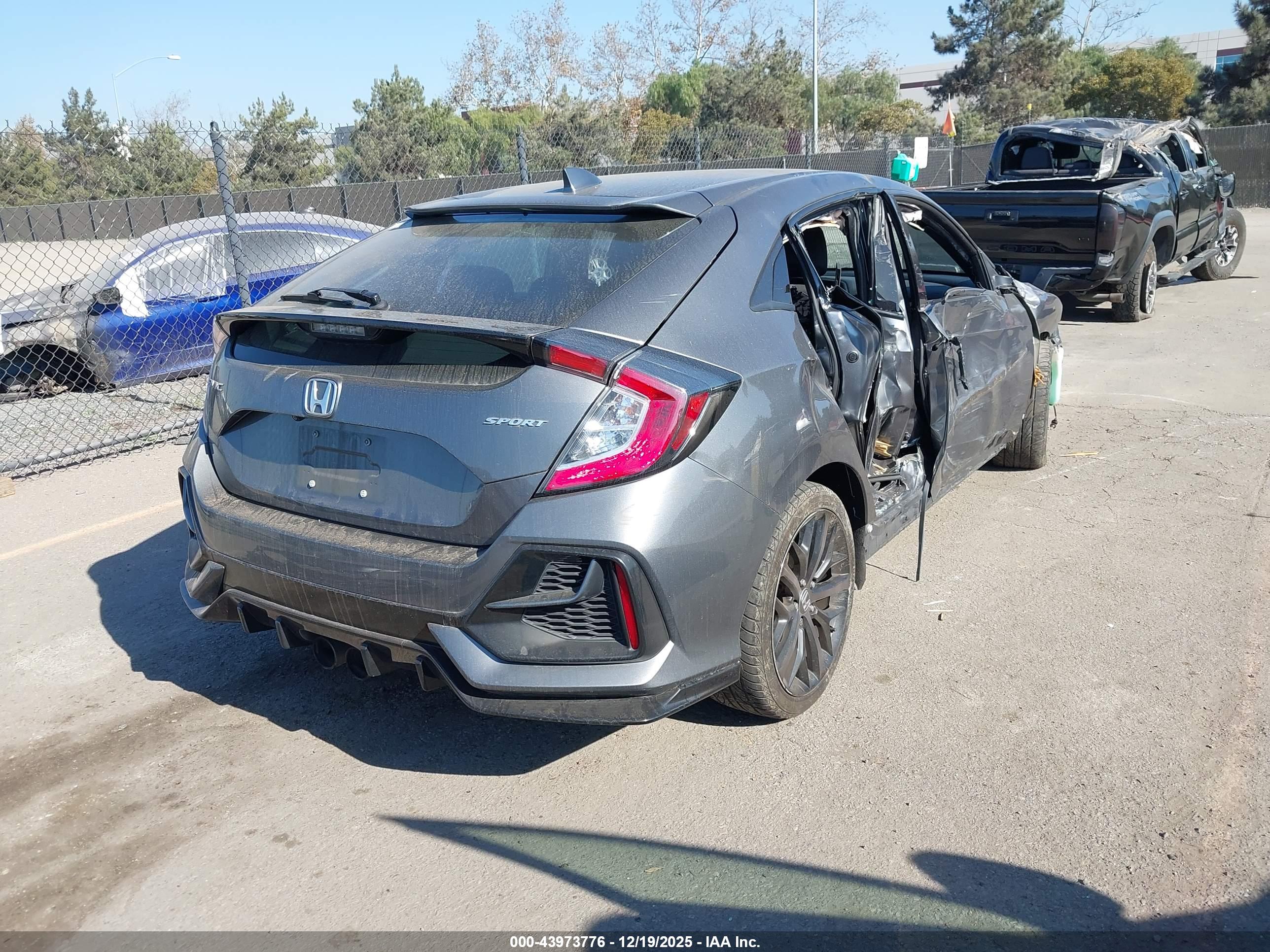 HONDA CIVIC image 4