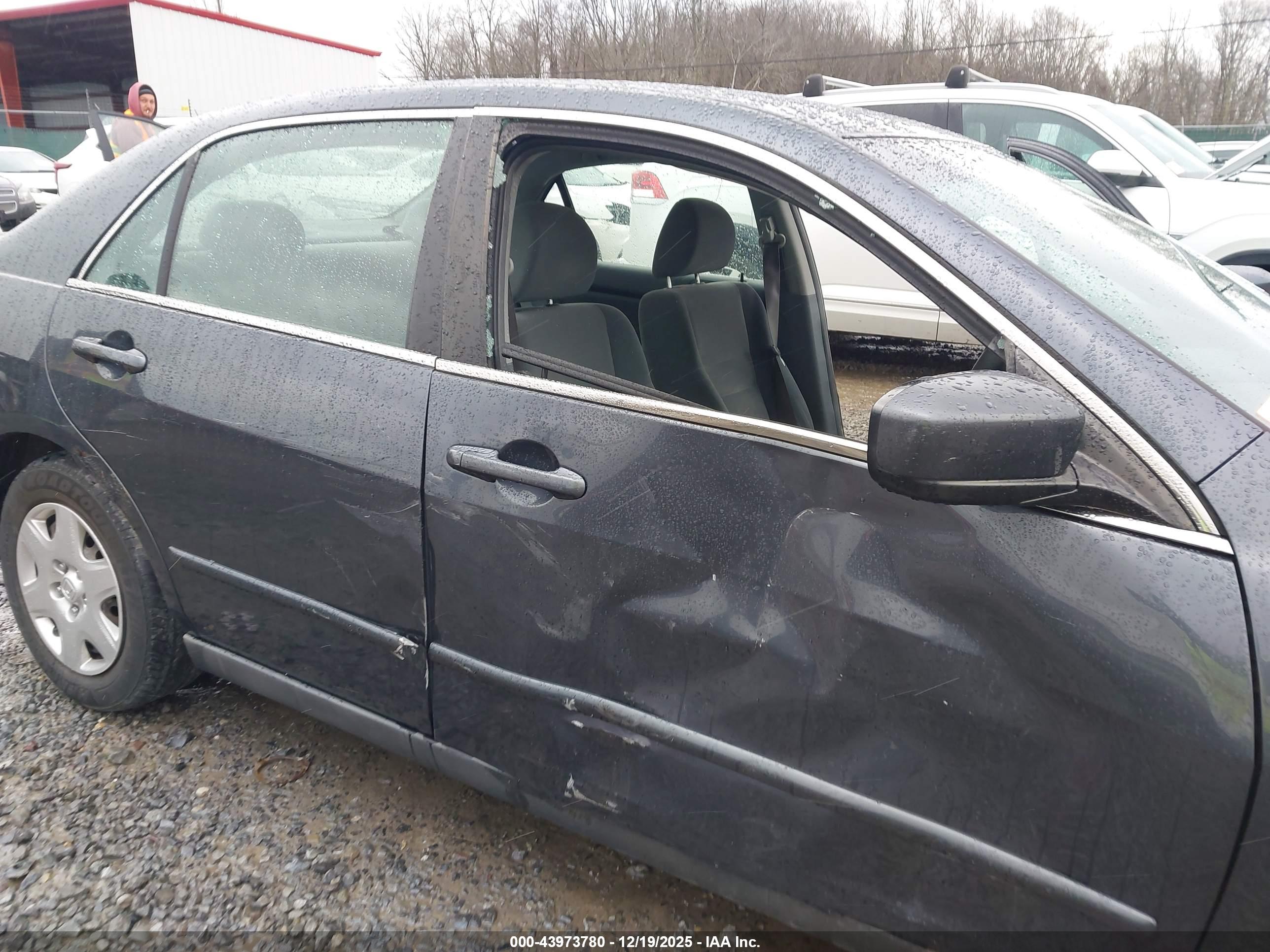 HONDA ACCORD image 6
