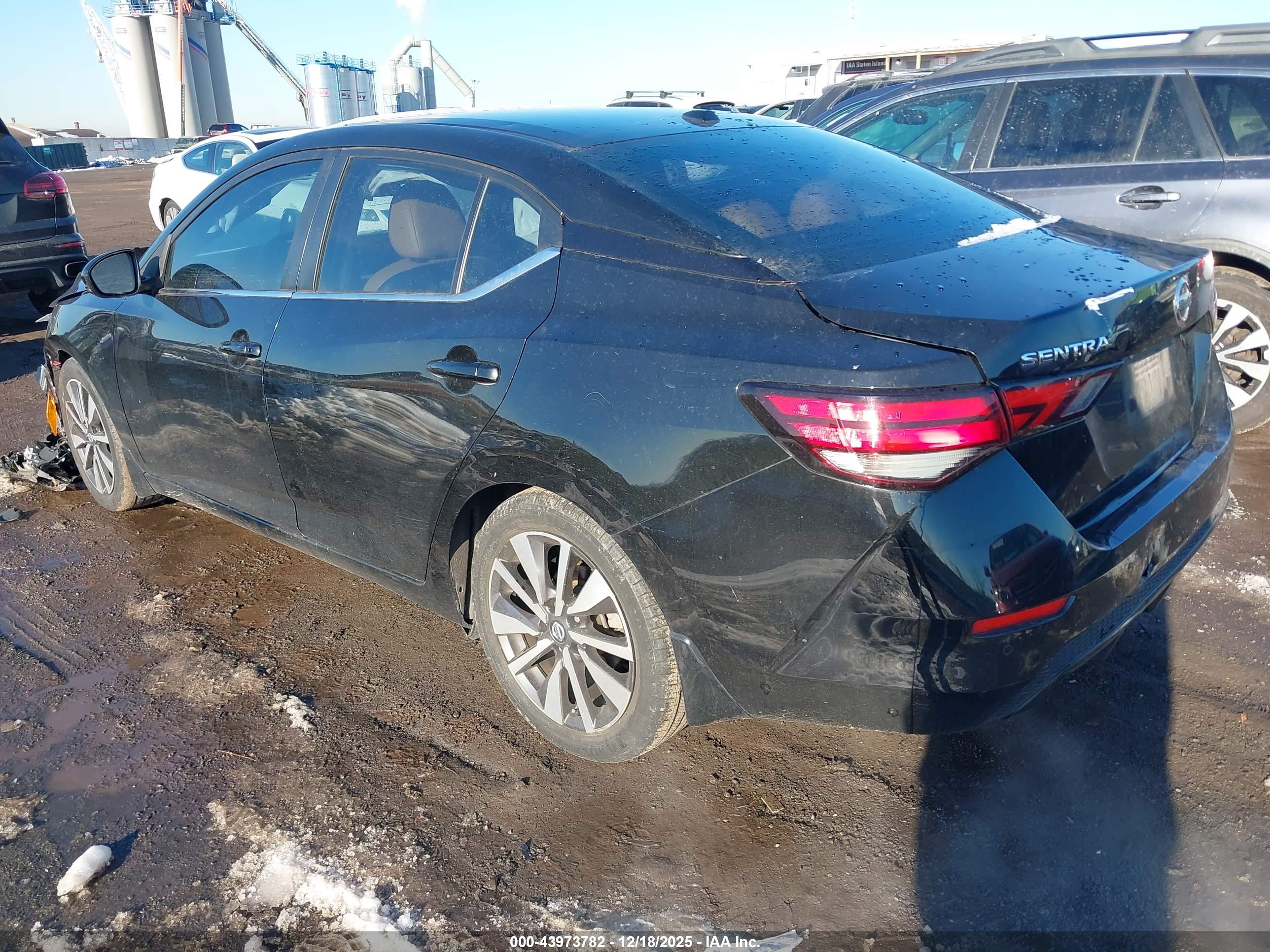 NISSAN SENTRA image 3