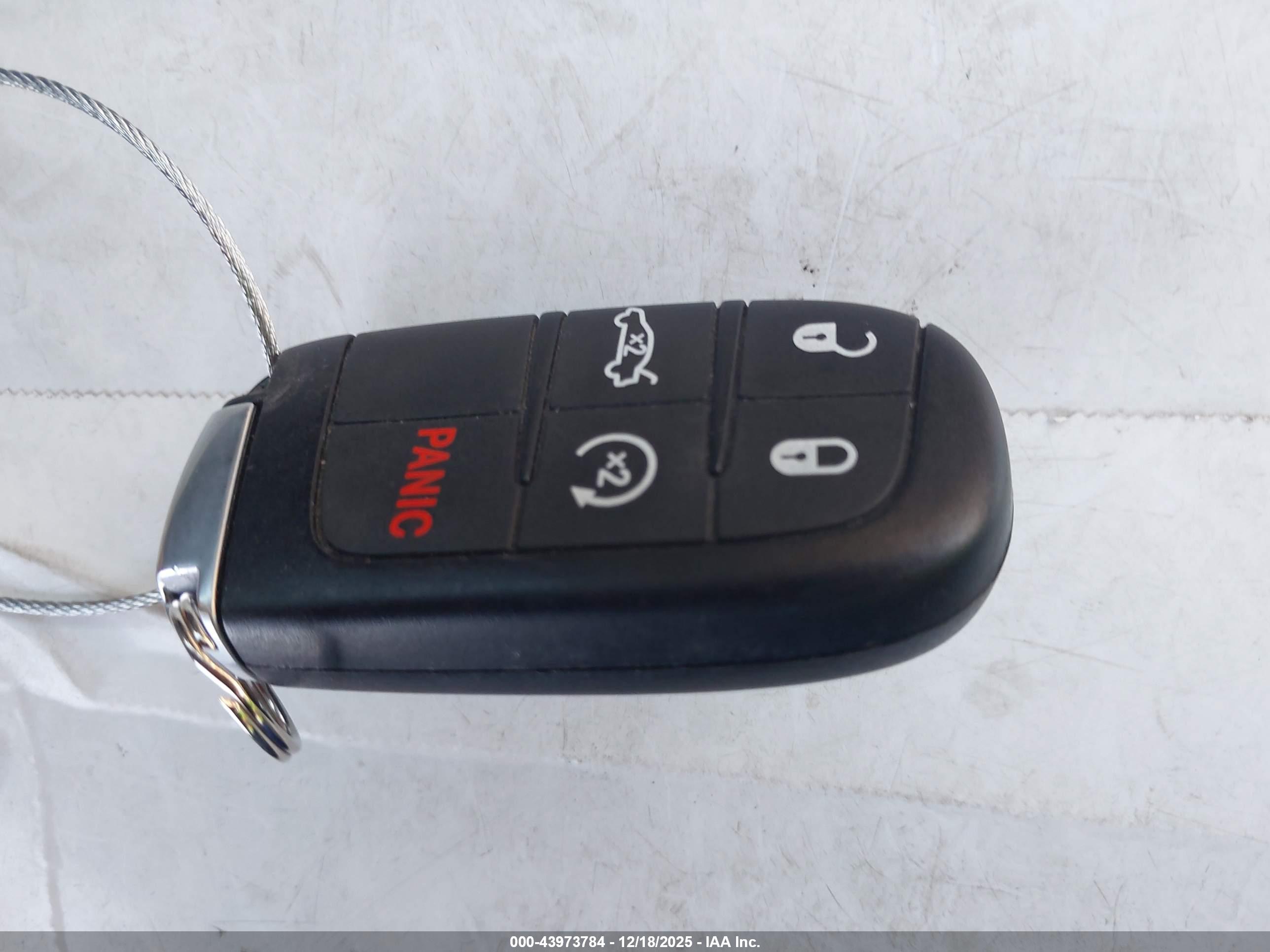 DODGE CHALLENGER image 11