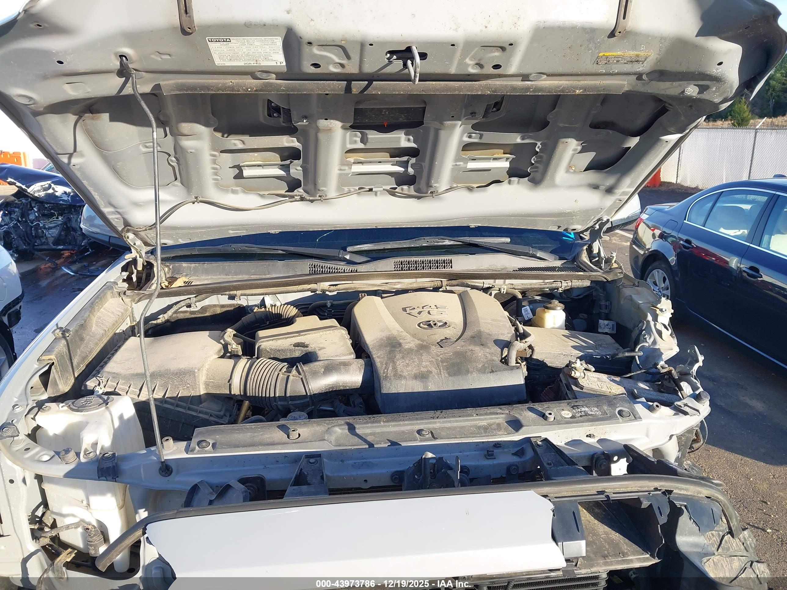 TOYOTA TACOMA image 10