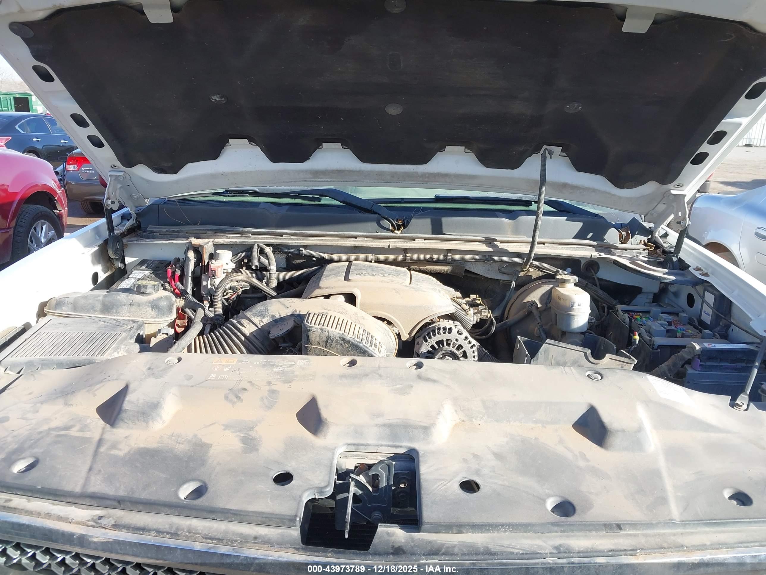 CHEVROLET SILVERADO image 10