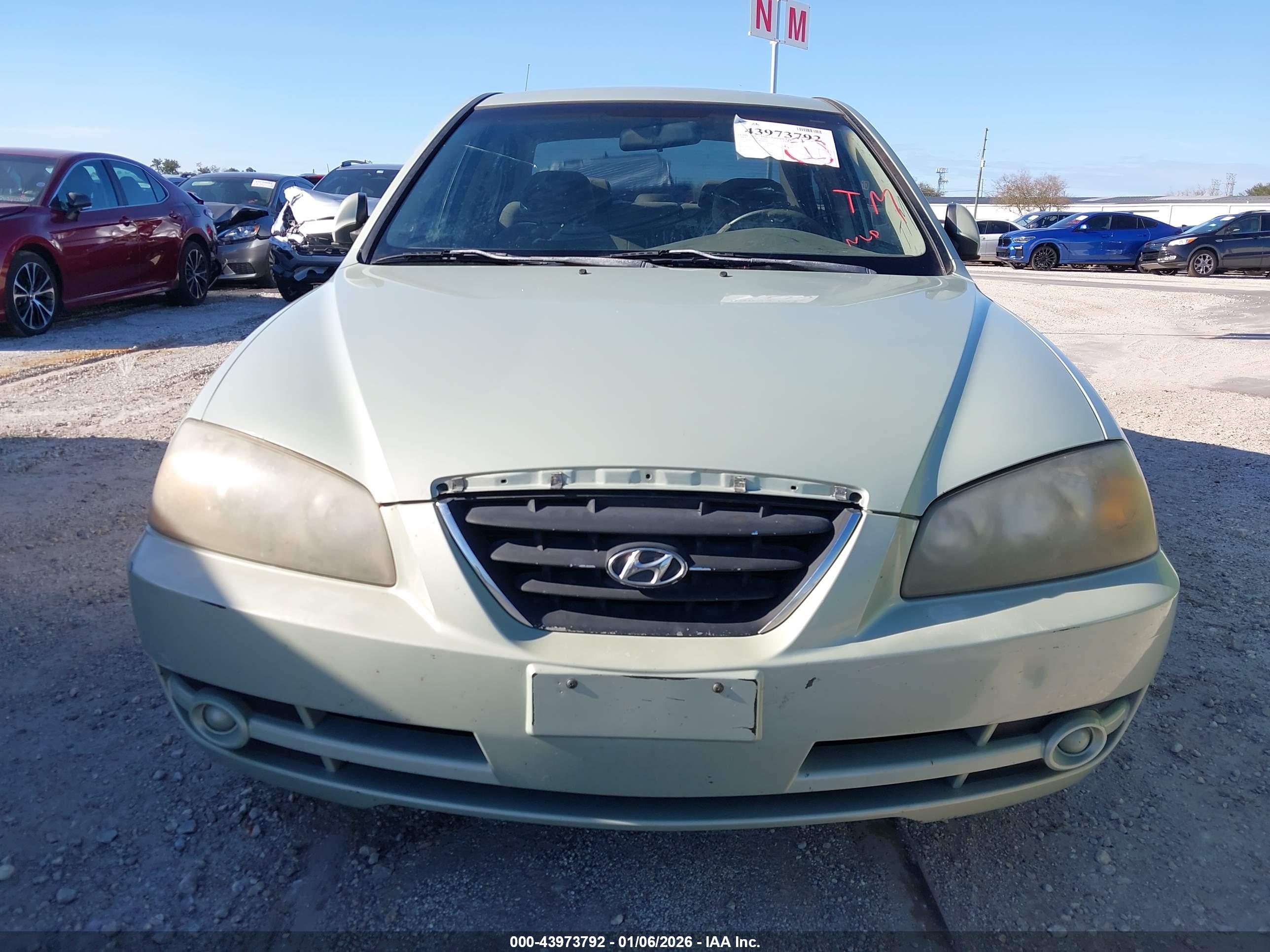 HYUNDAI ELANTRA image 6