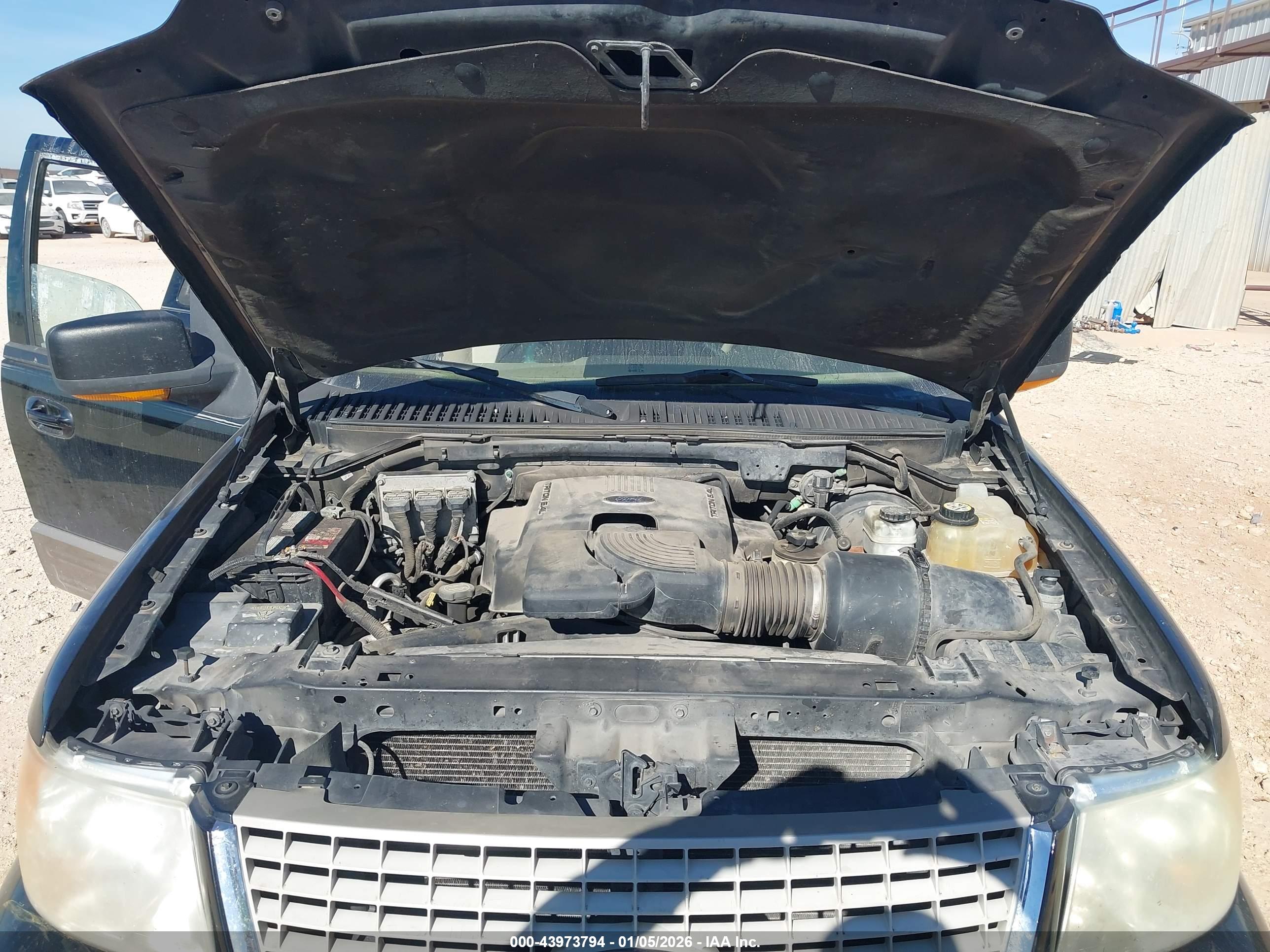 FORD EXPEDITION image 10