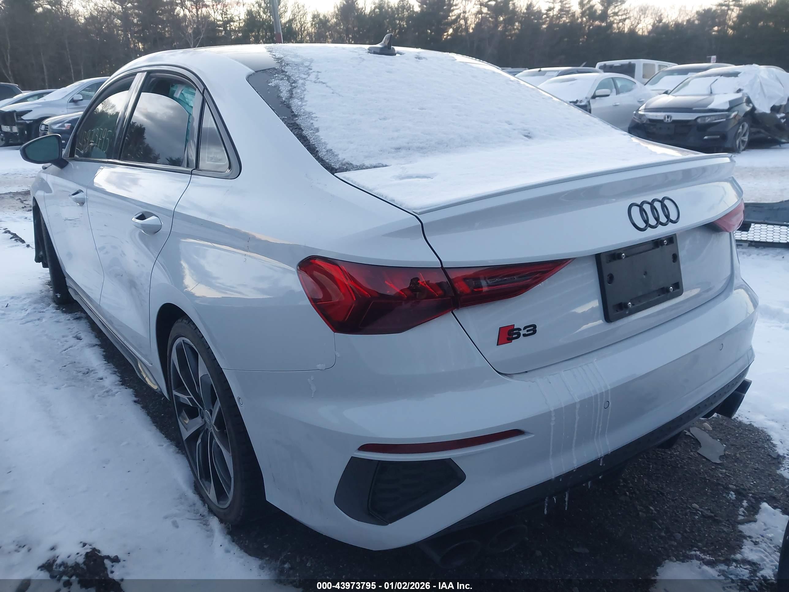 AUDI S3 image 3