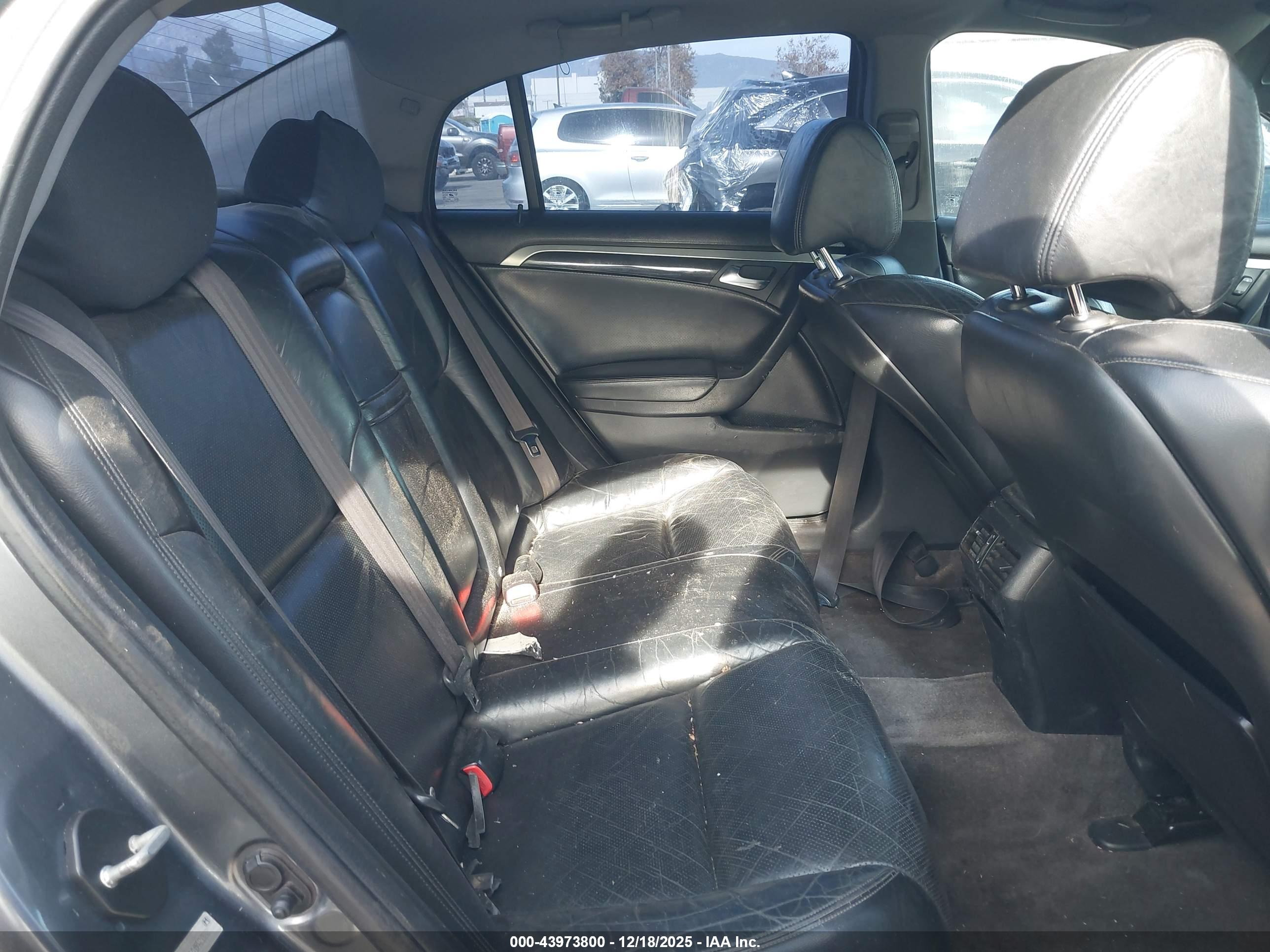 ACURA TL image 8