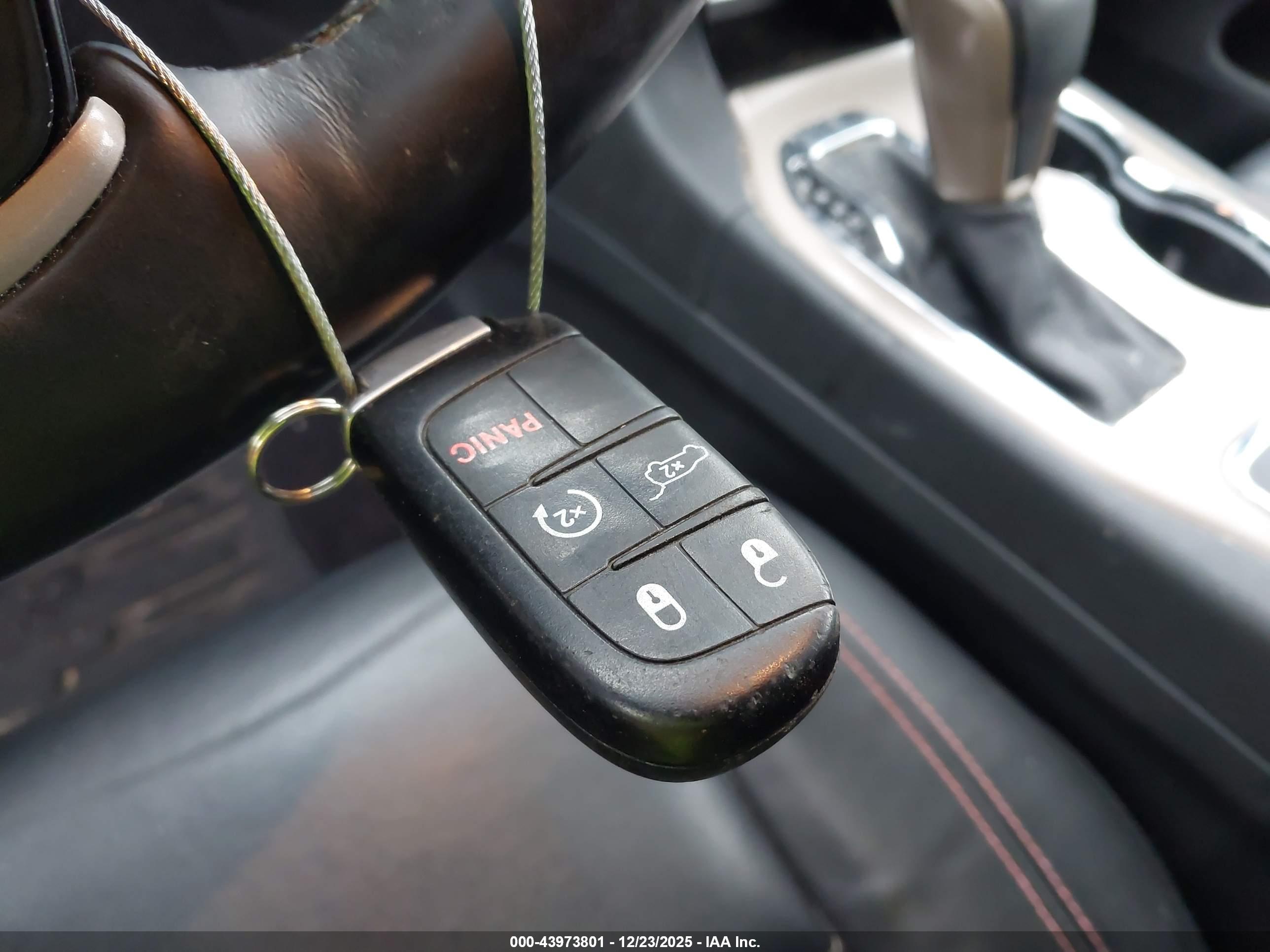 JEEP GRAND image 11
