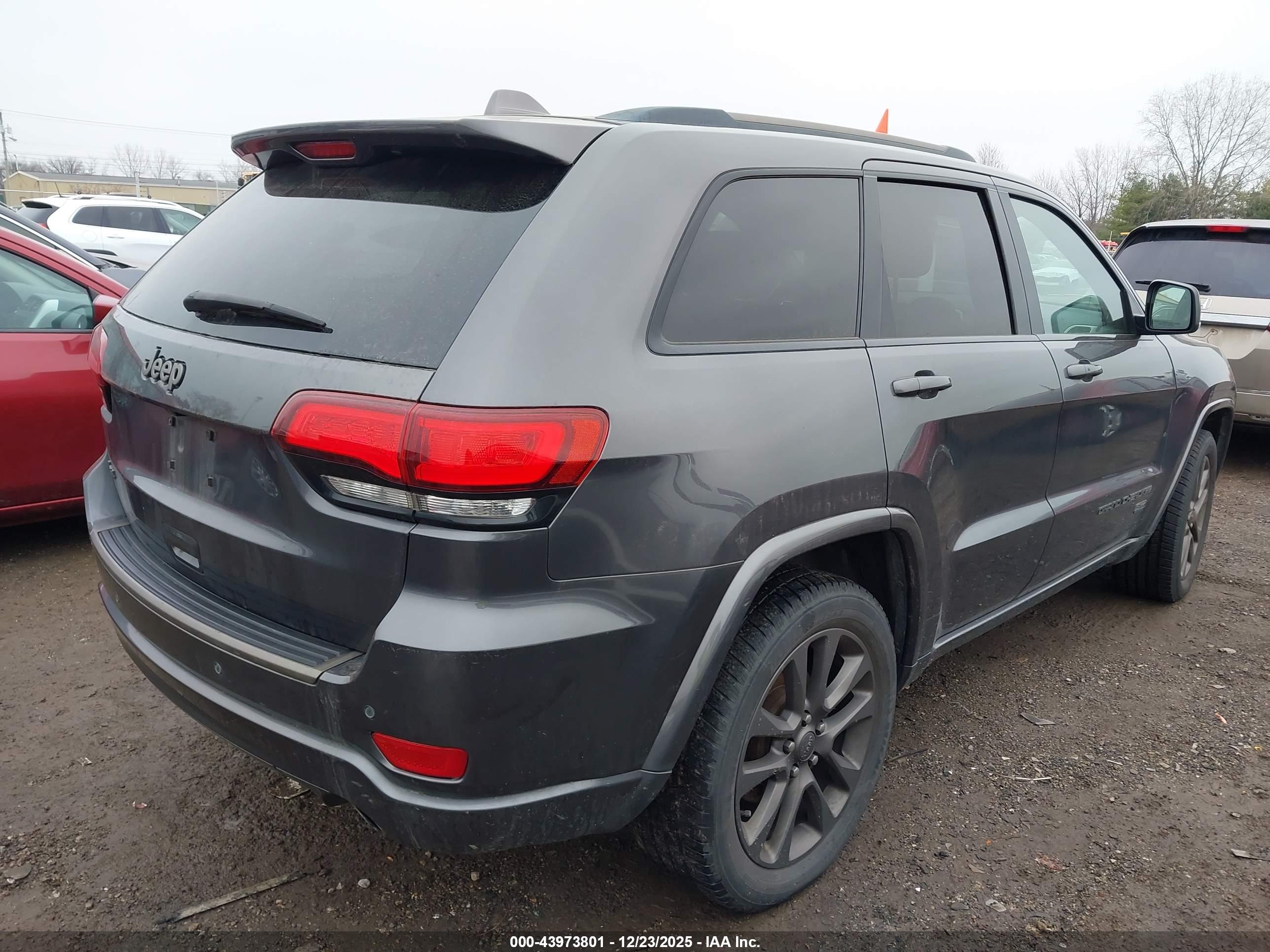 JEEP GRAND image 4