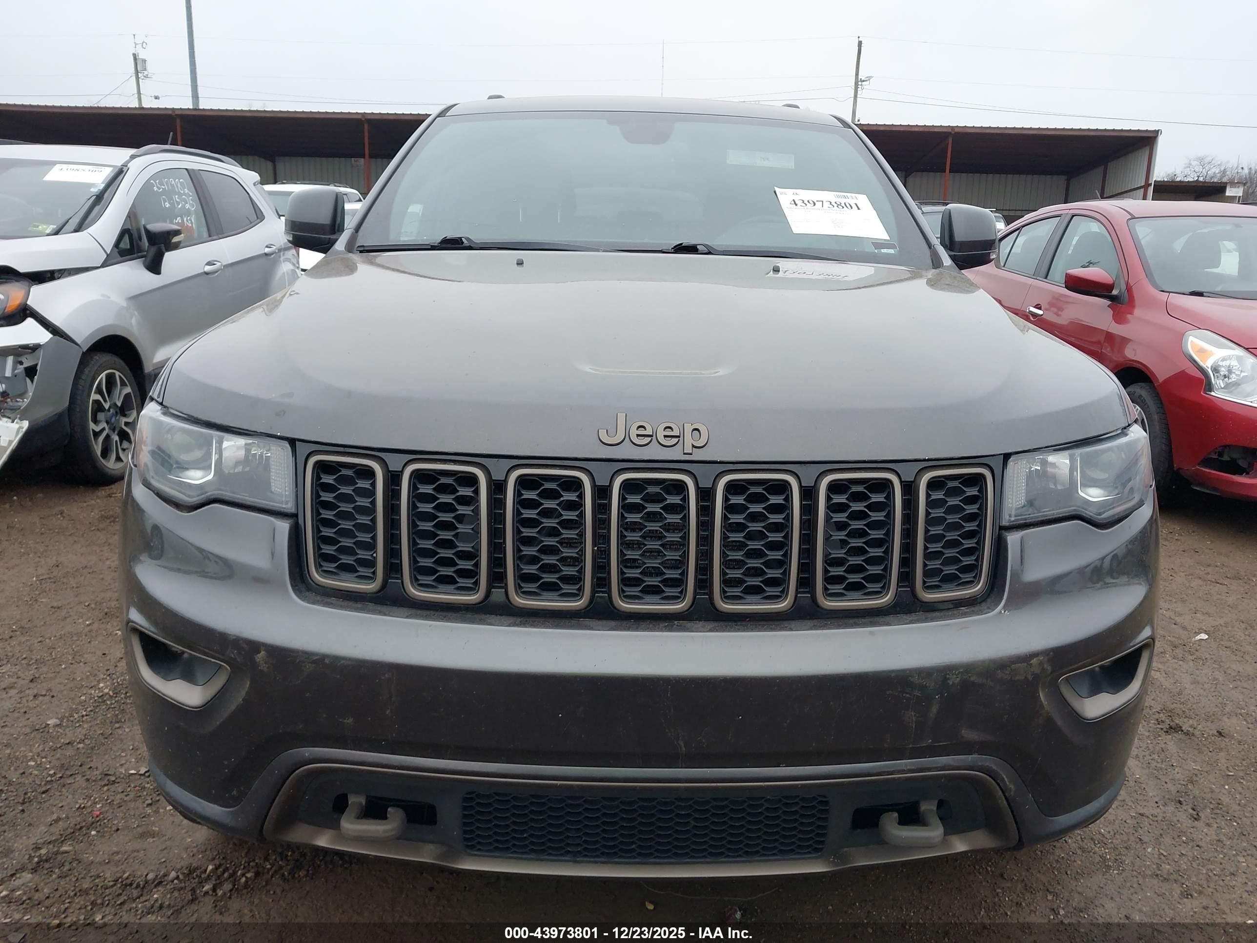 JEEP GRAND image 6
