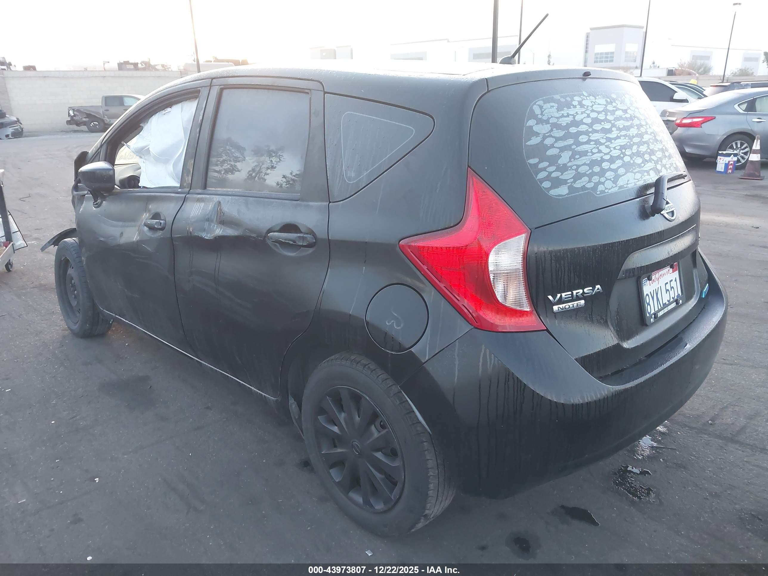 NISSAN VERSA image 3