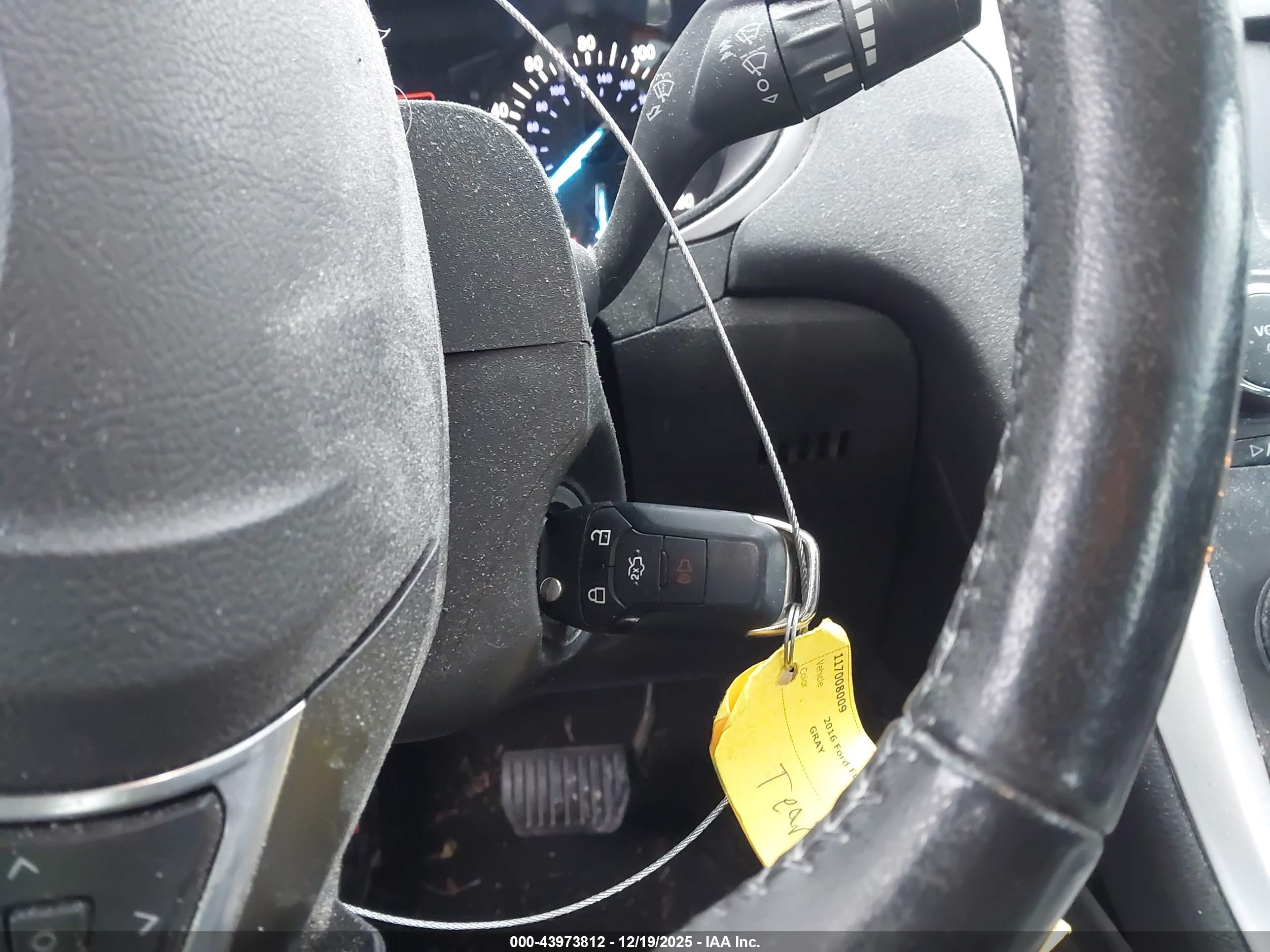 FORD FUSION image 11