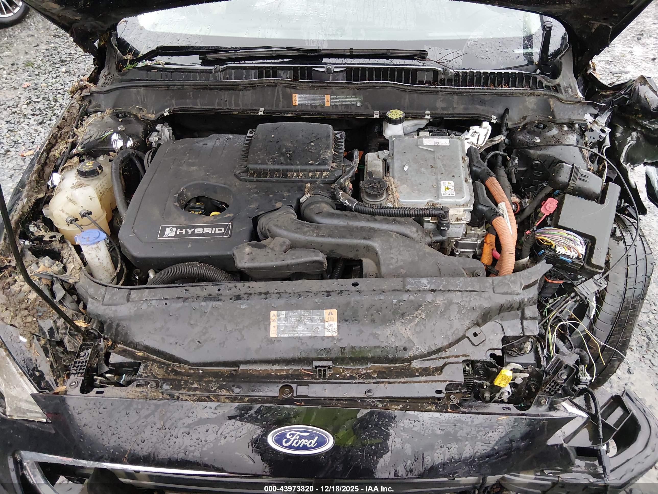 FORD FUSION image 10
