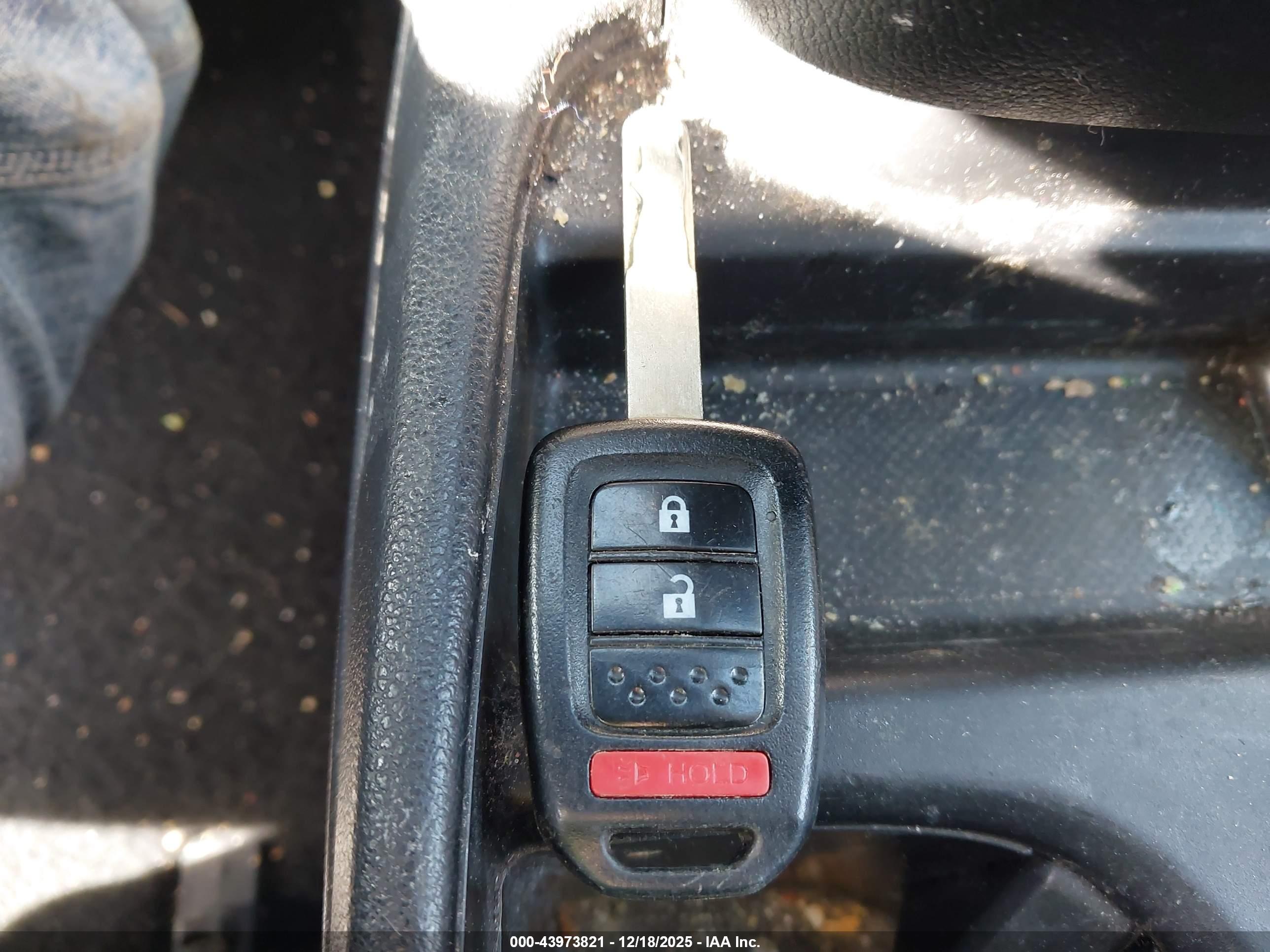 HONDA CR-V image 11
