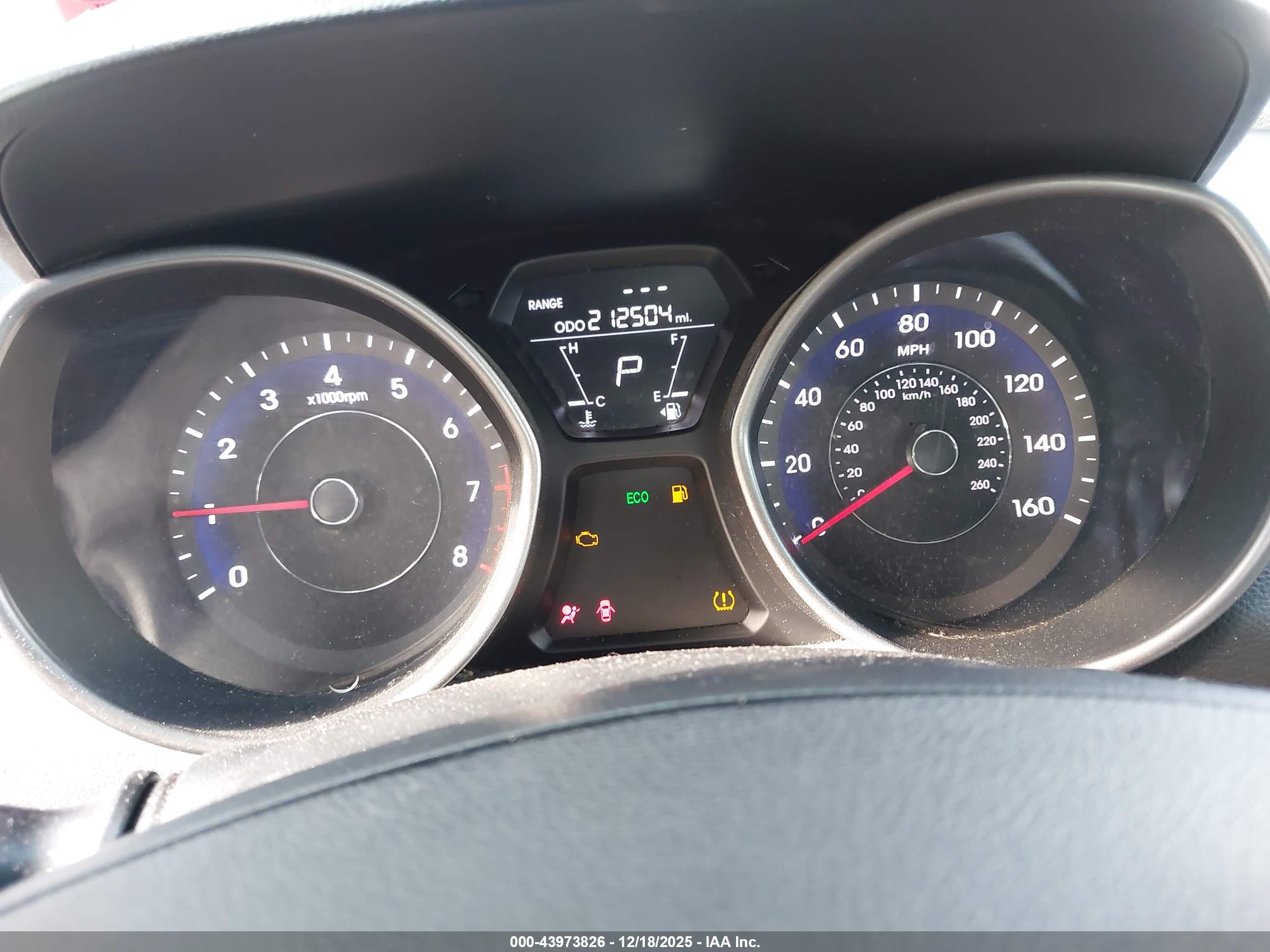 HYUNDAI ELANTRA image 7