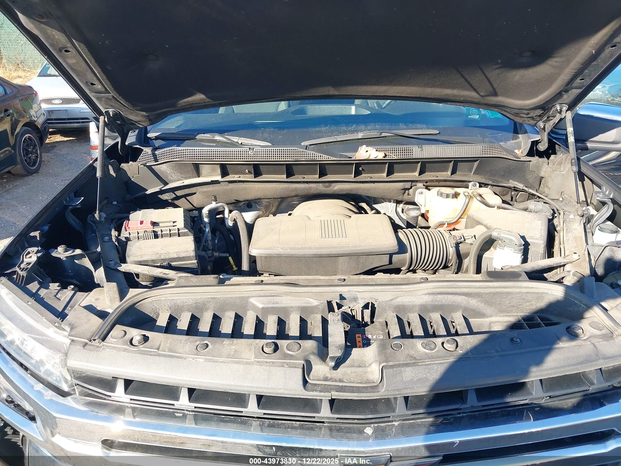 CHEVROLET SILVERADO image 10