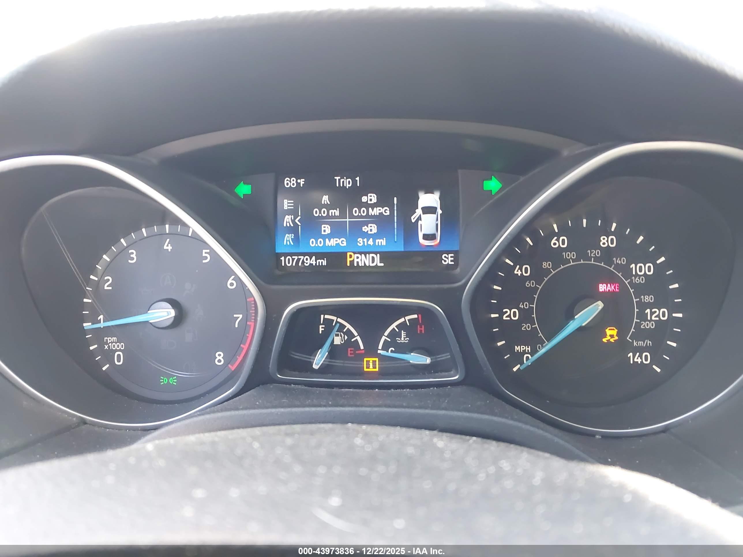 FORD FOCUS image 7
