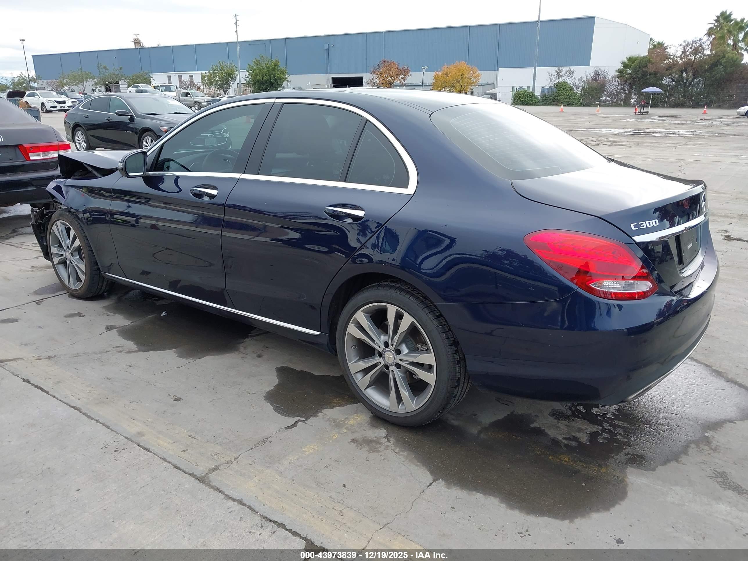 MERCEDES-BENZ C image 3