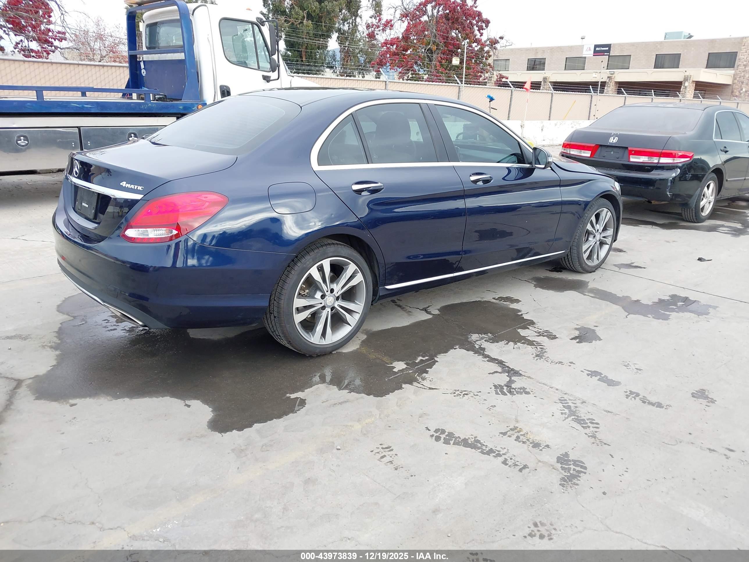 MERCEDES-BENZ C image 4