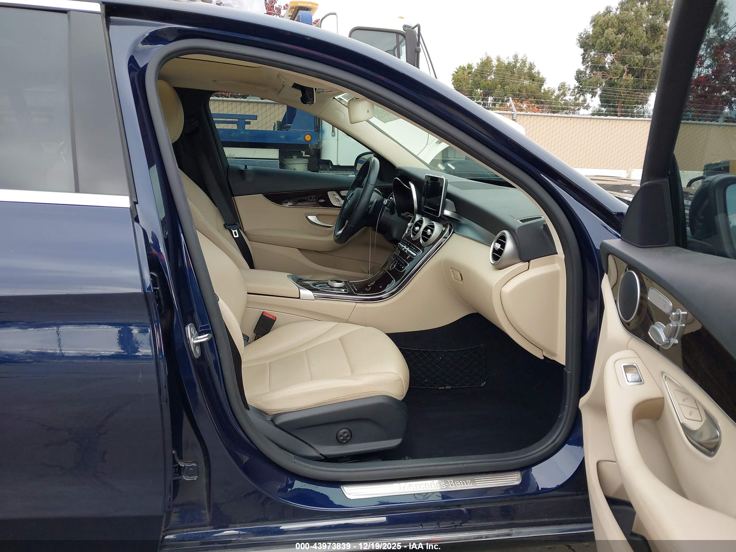 MERCEDES-BENZ C image 5