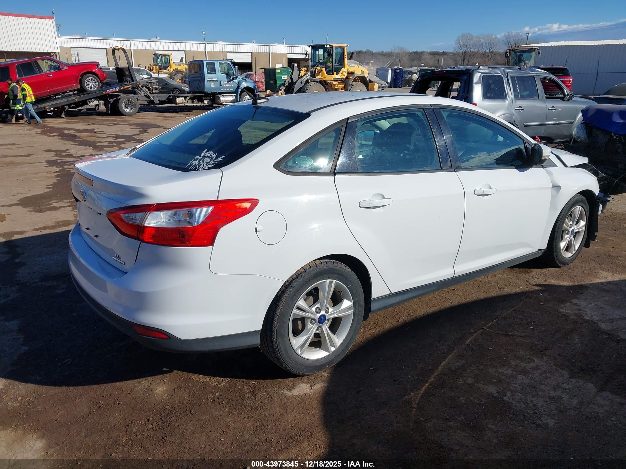 FORD FOCUS image 4