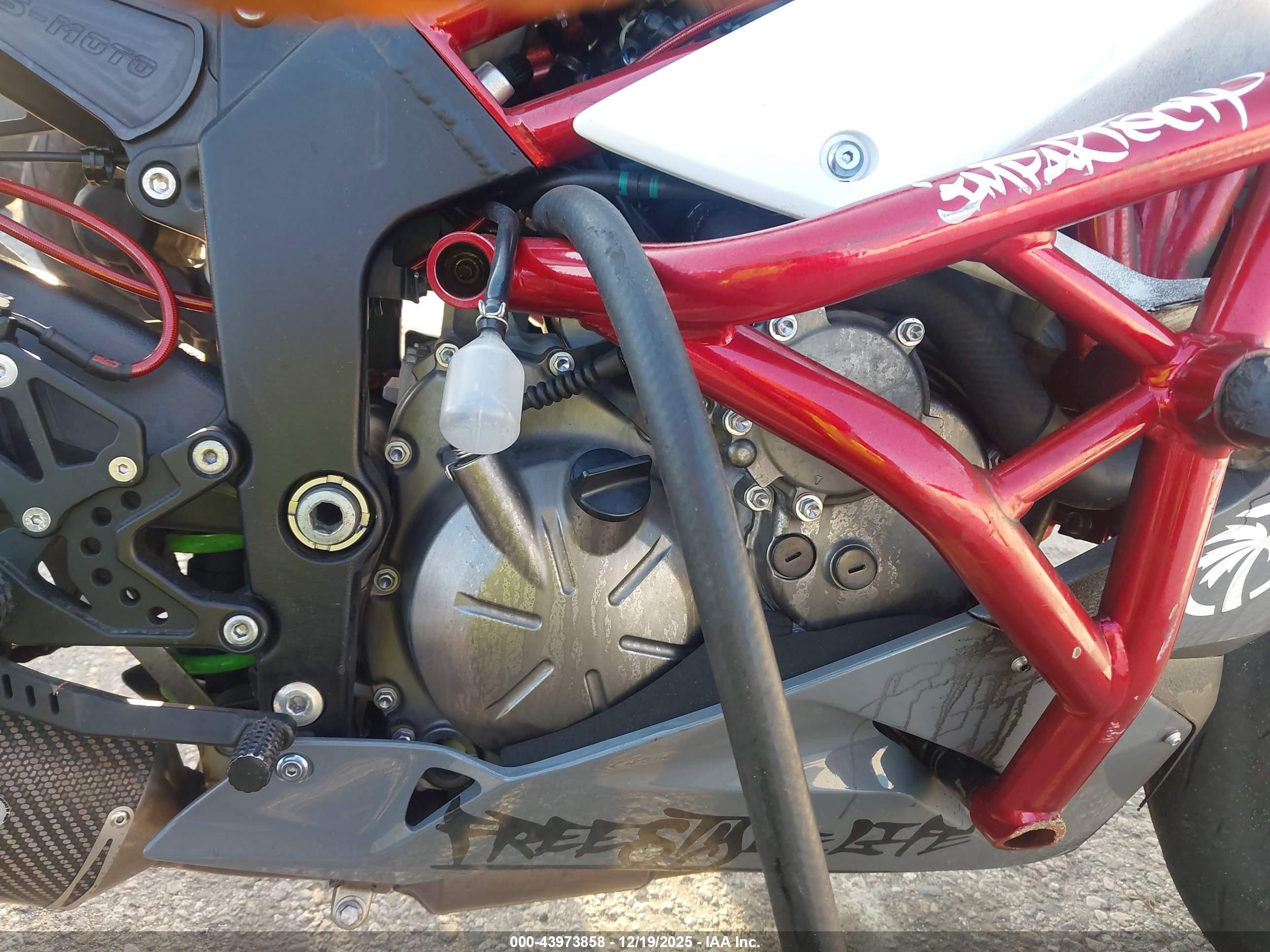 KAWASAKI ZX636-E image 8